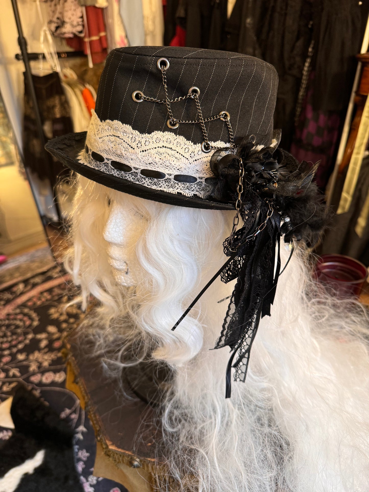 h.Naoto Lace Top Hat