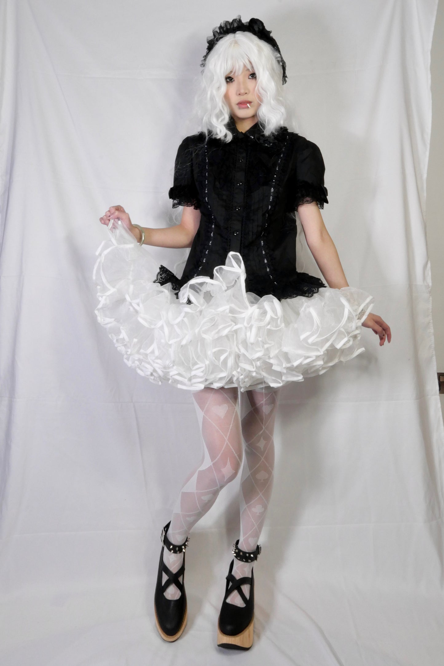 h.Naoto Frill Lace Shirt with Detachable Sleeves