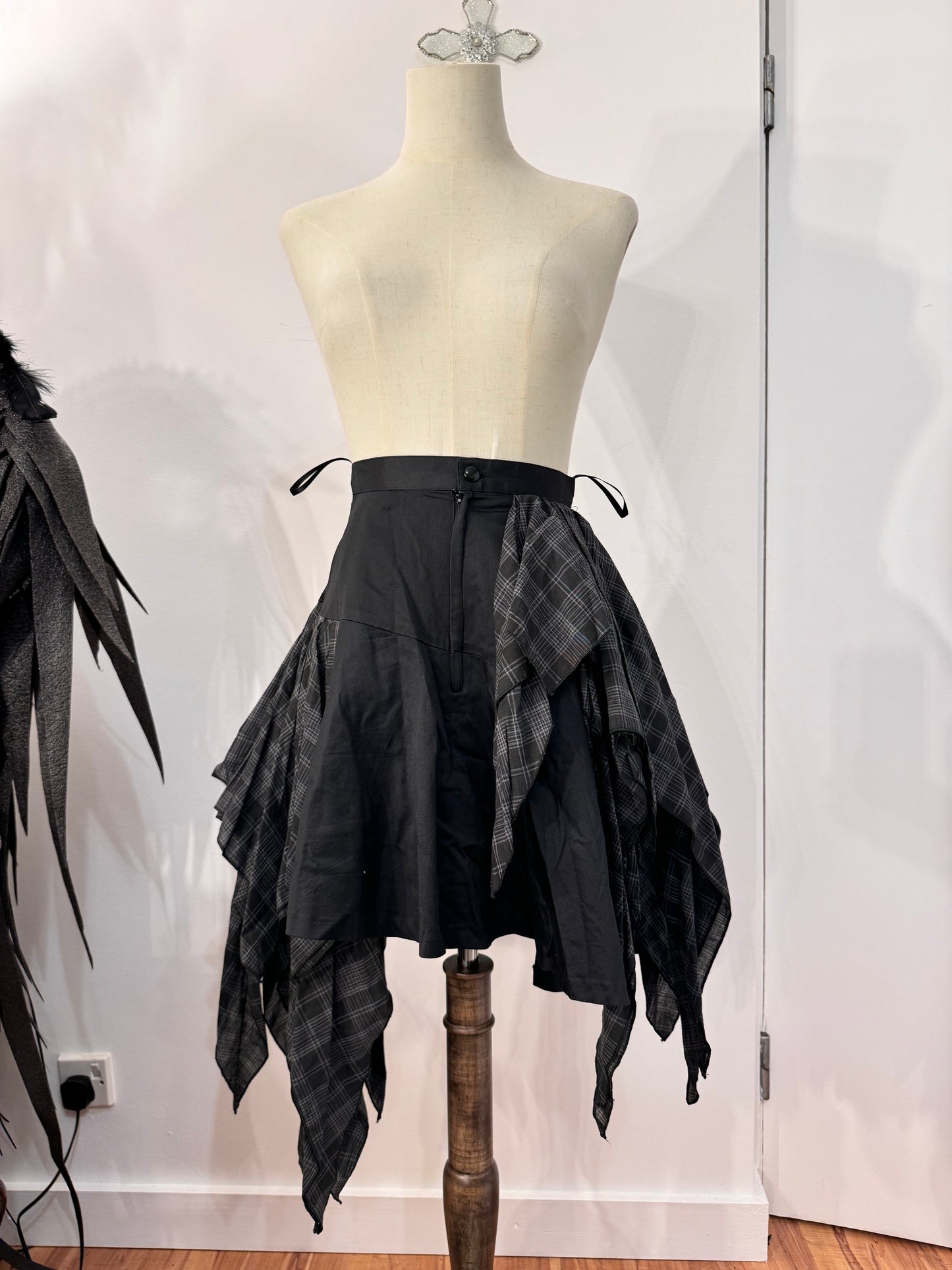 Black Peace Now Irregular Plaid Skirt