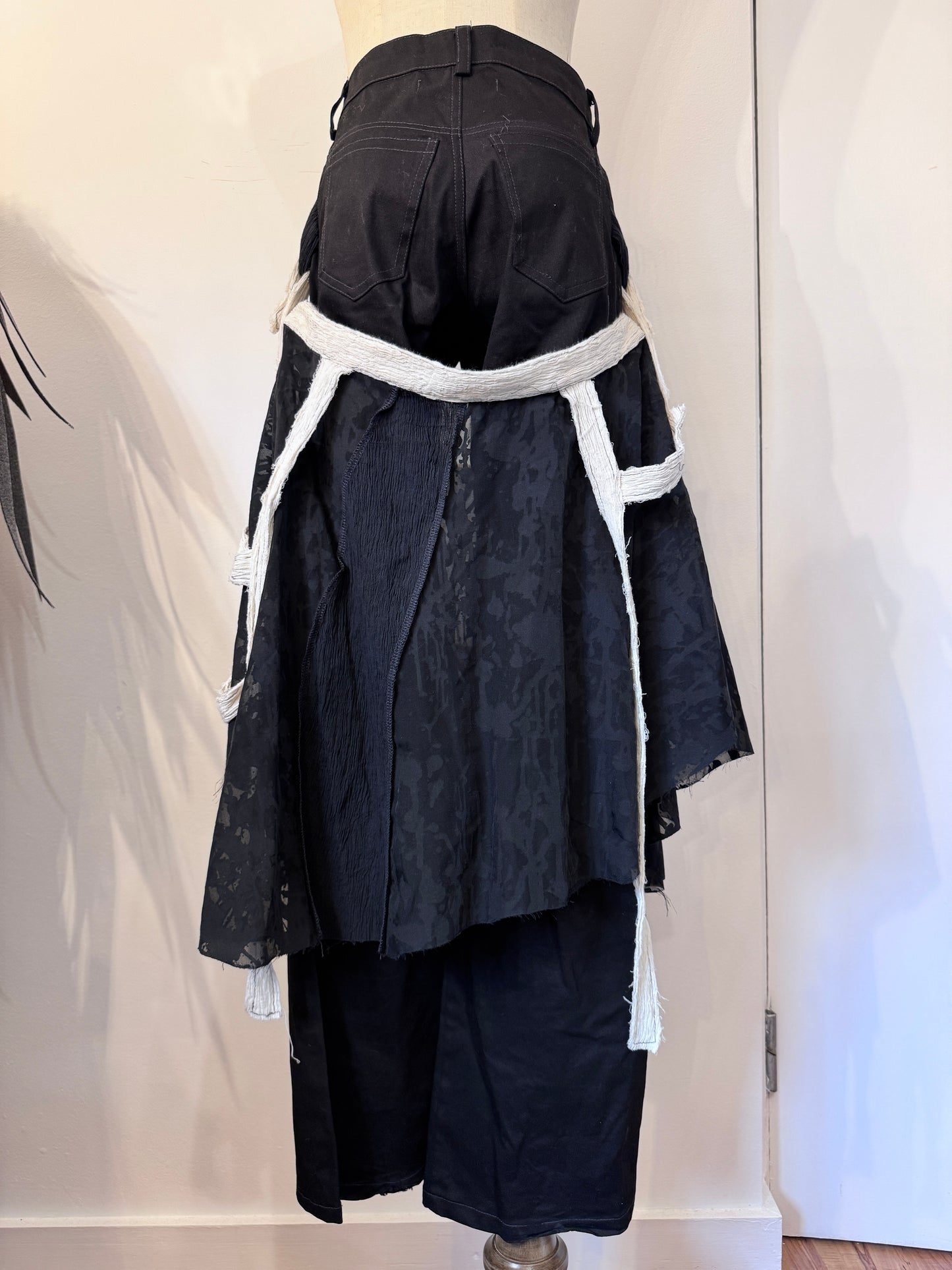 h.Naoto Lace-Up Pants with Detachable Skirt