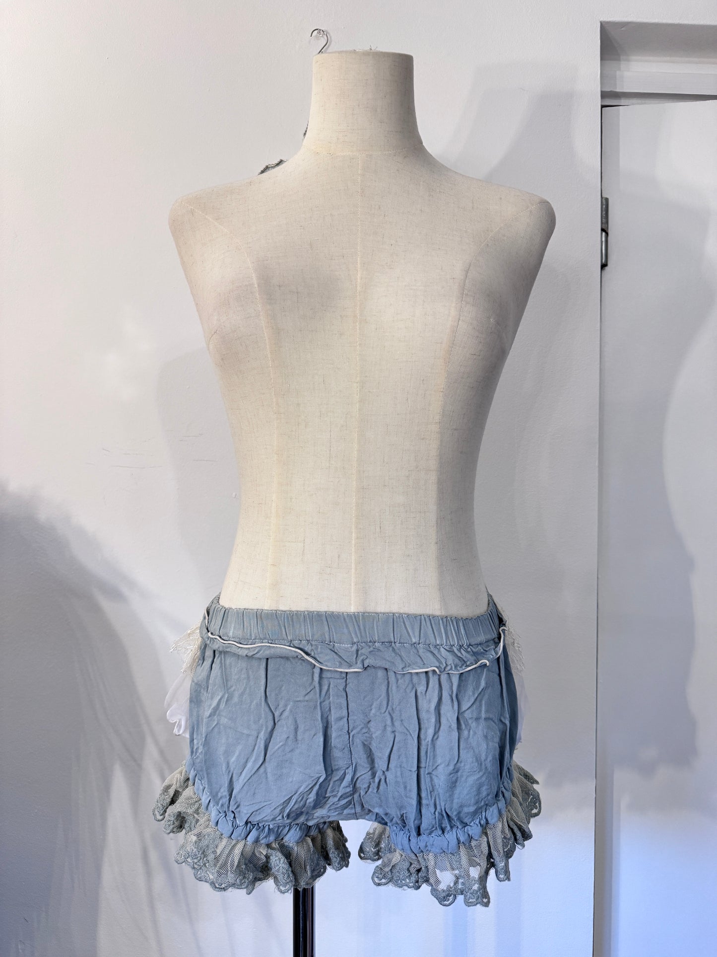 Gramm Lace Shorts