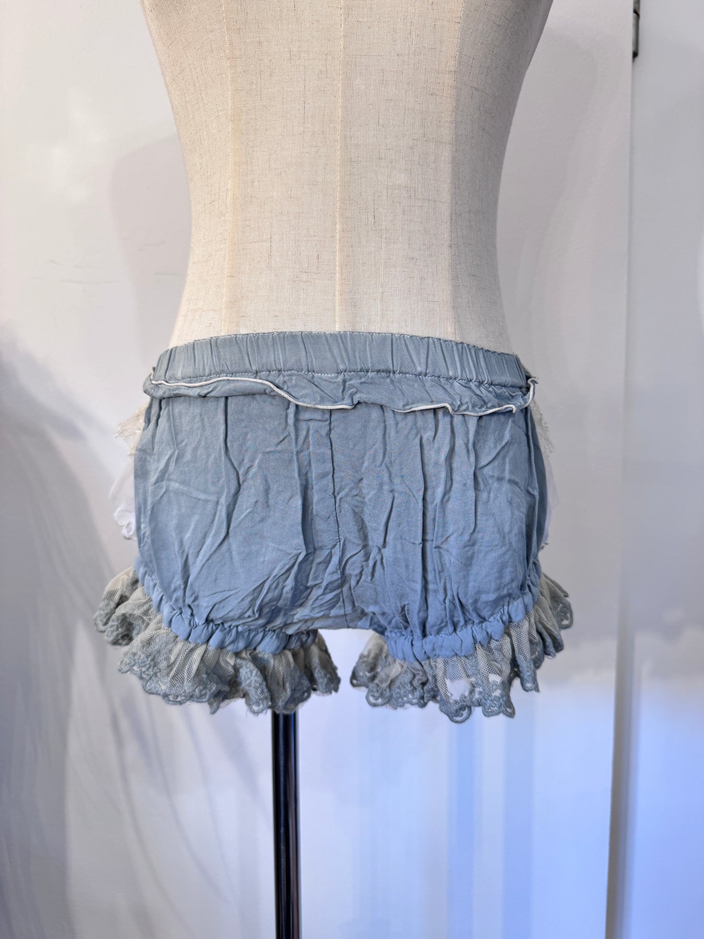 Gramm Lace Shorts