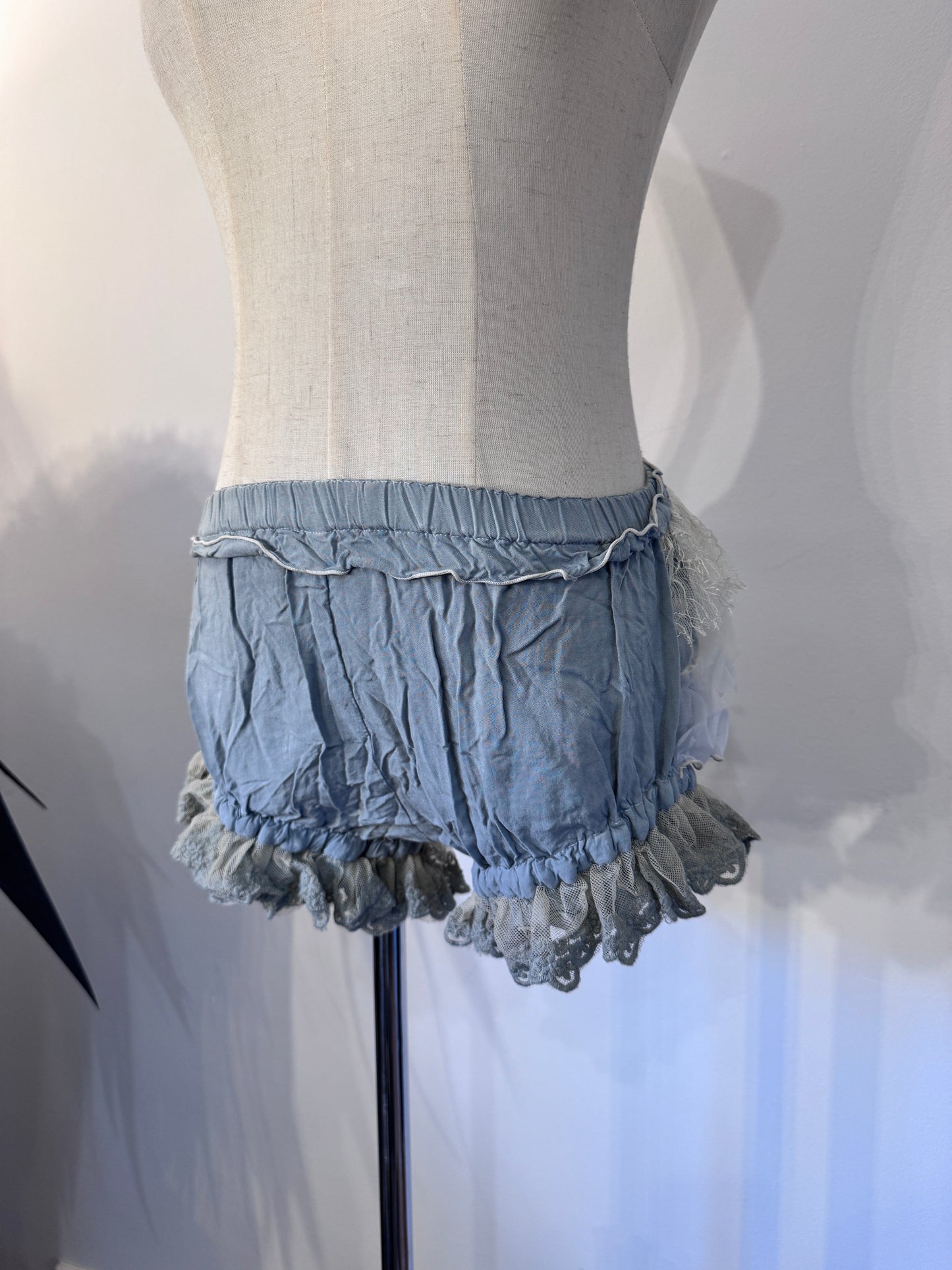 Gramm Lace Shorts