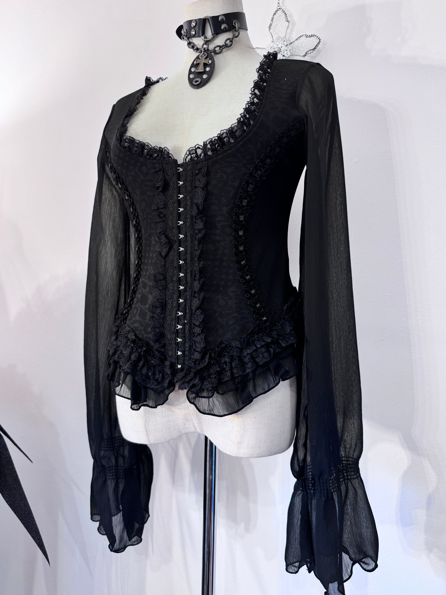 Qutie Frash Mesh Long-Sleeves Corset Top