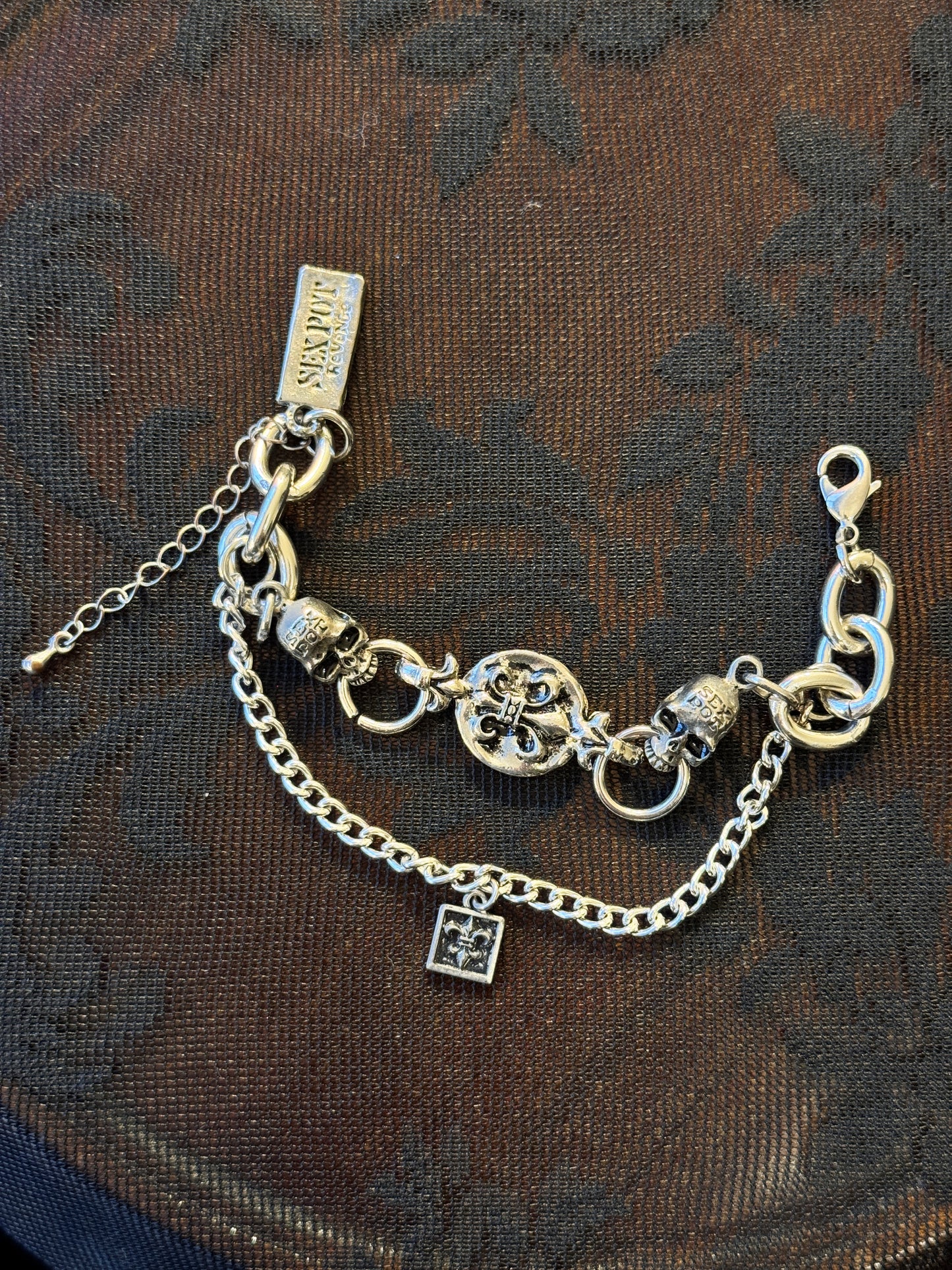 Sexpot Revenge Skull Chain Bracelet