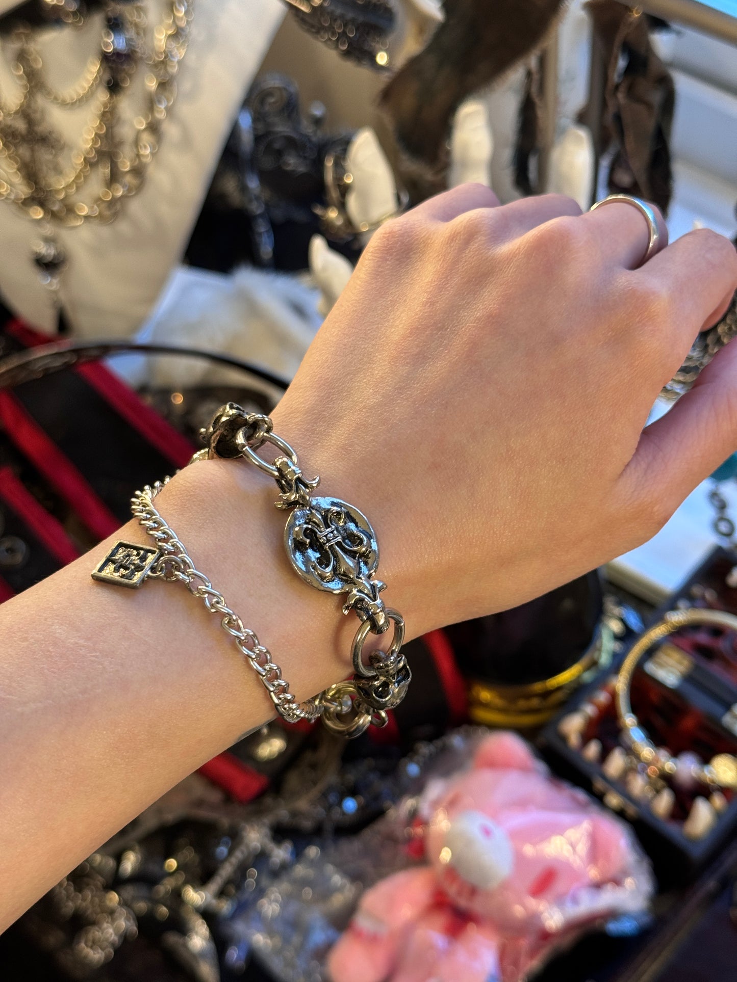 Sexpot Revenge Skull Chain Bracelet