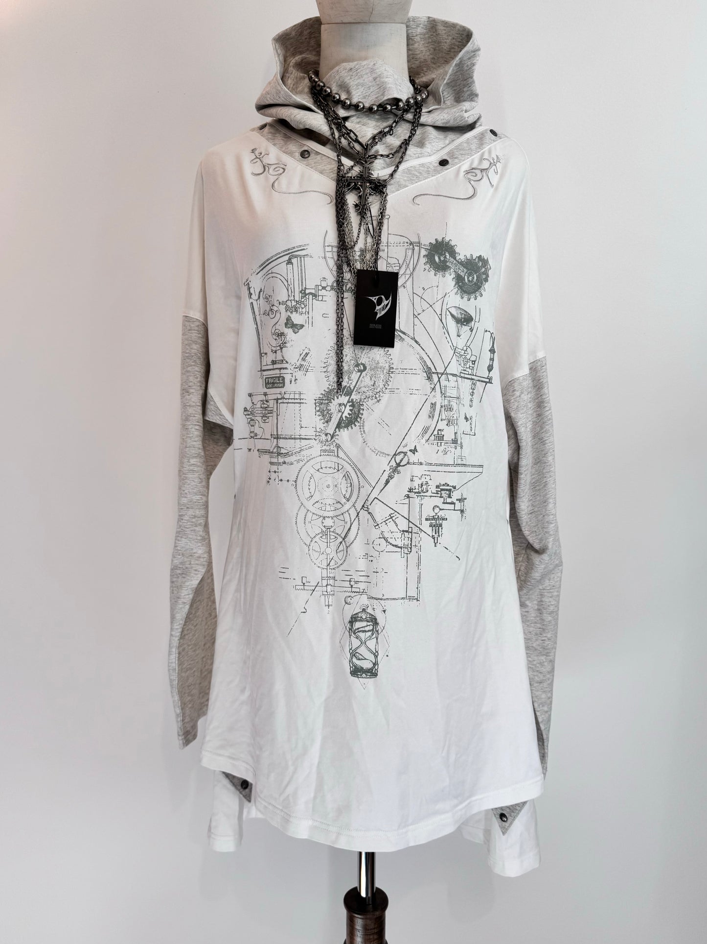 OZZ ON Gear Print High-Neck Top