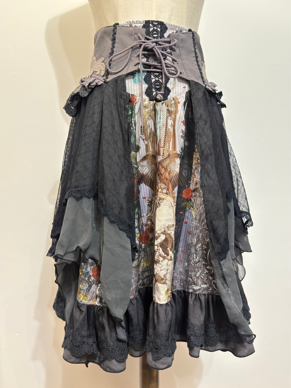 OZZ ON Floral Print 2-Layers Skirt