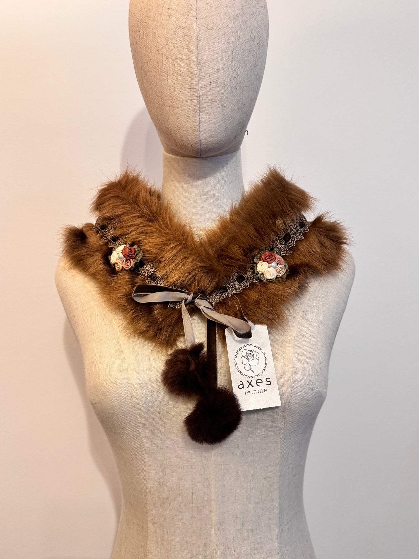Axes Femme Fur Collar