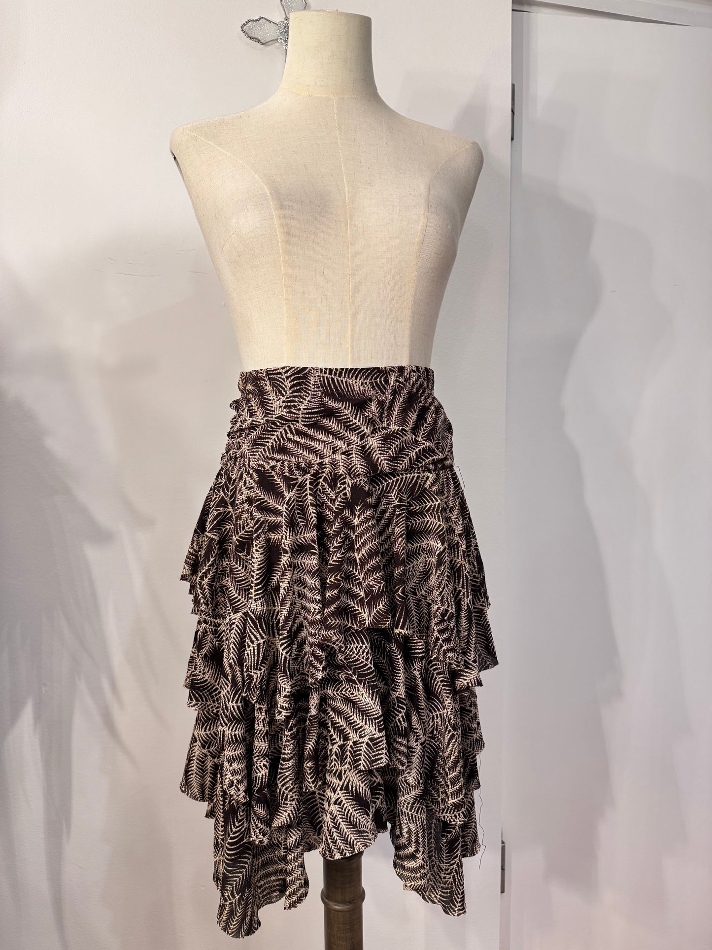 OZZ ON Irregular Skirt