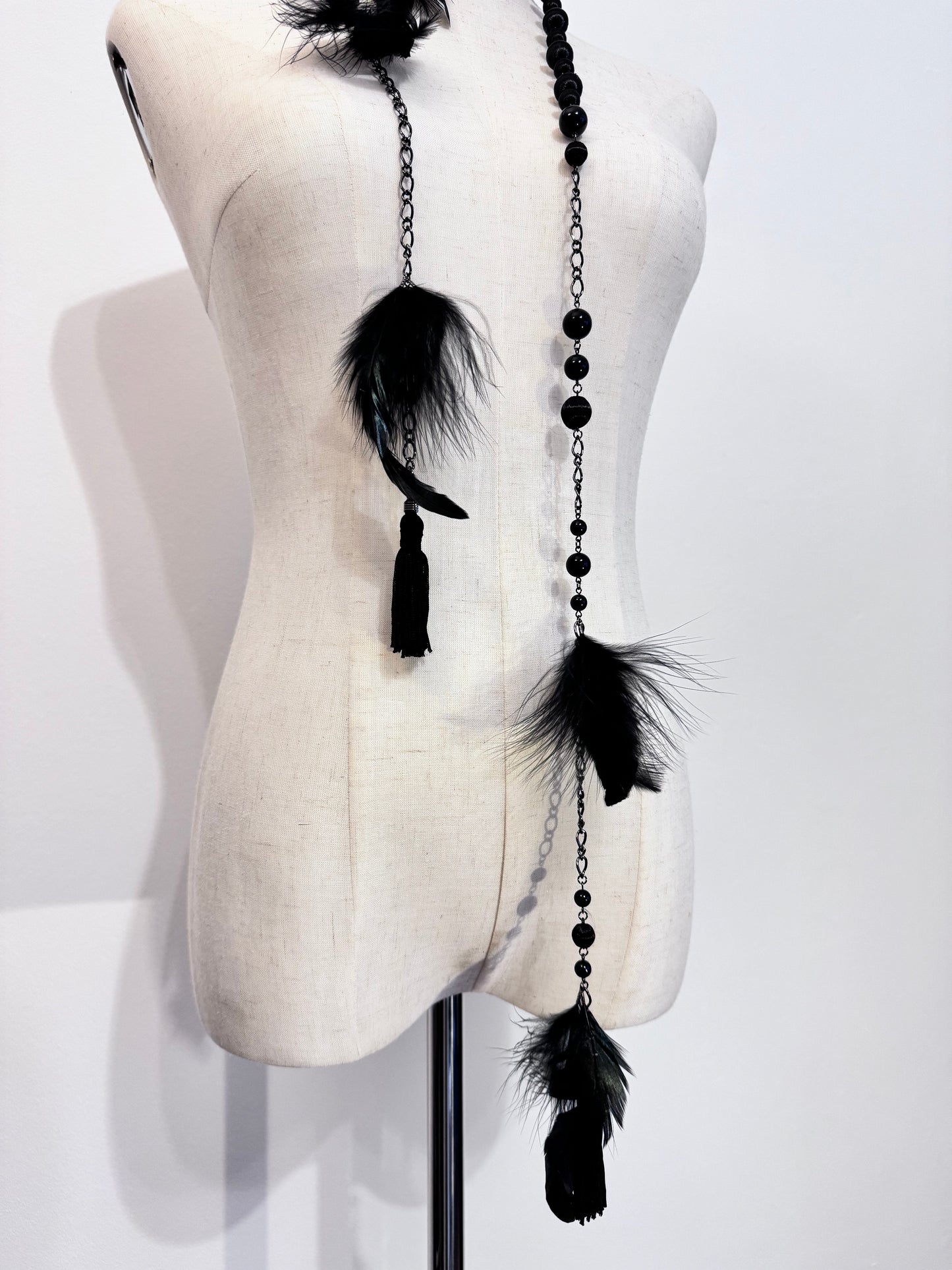 alice auaa Gem and Feather Necklace