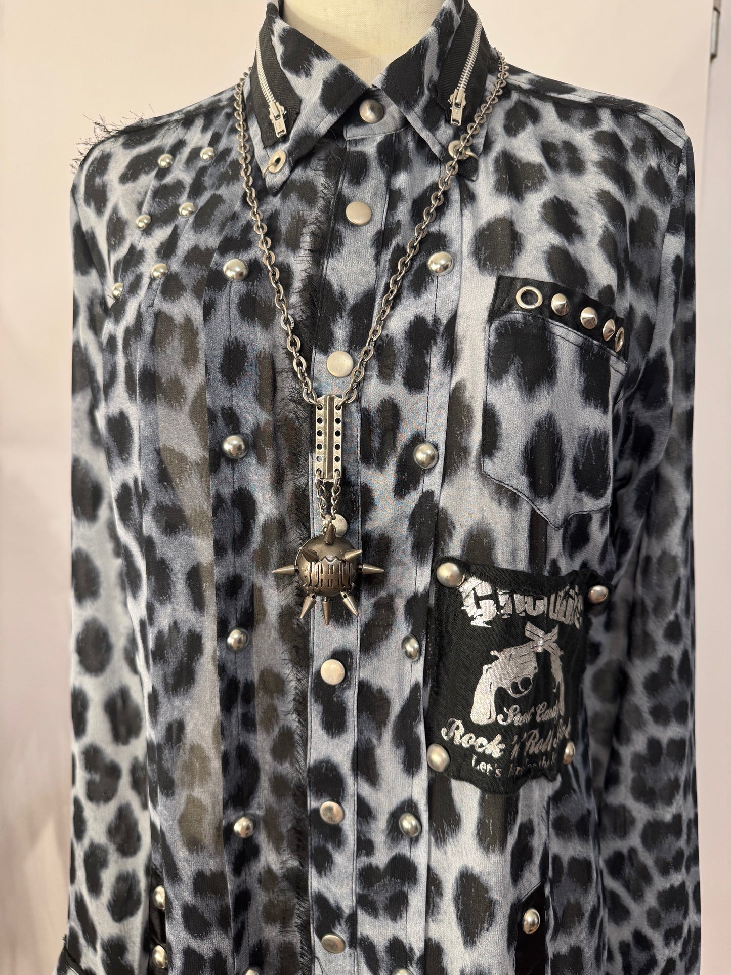 Sexpot Revenge Leopard Print Button-Up
