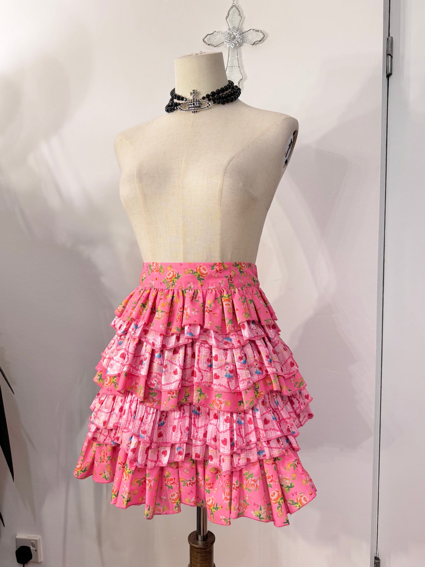 tntntutu Floral and Heart Print Ruffle Skirt