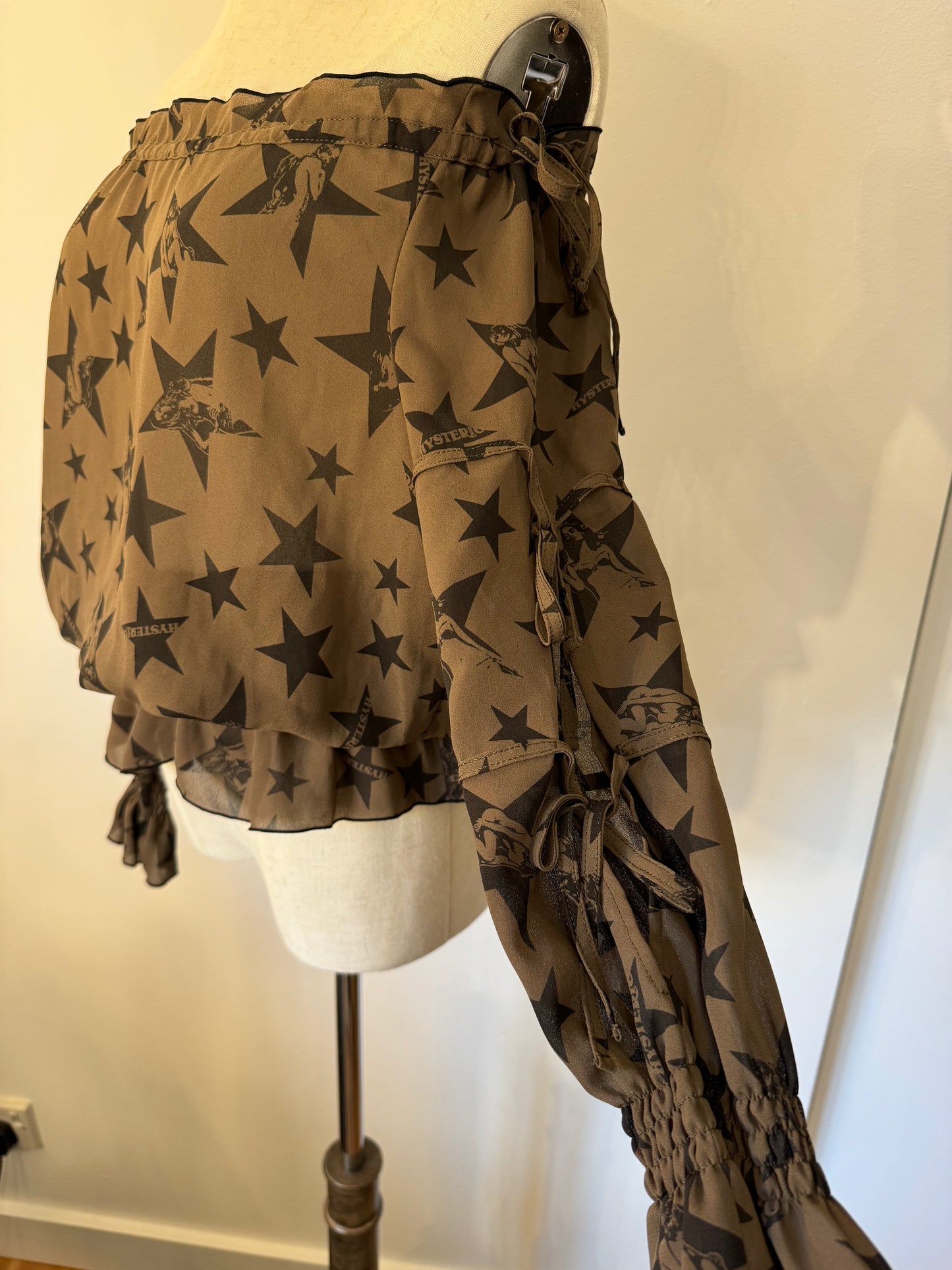 Hysteric Glamour Star Print Off-The-Shoulder Top
