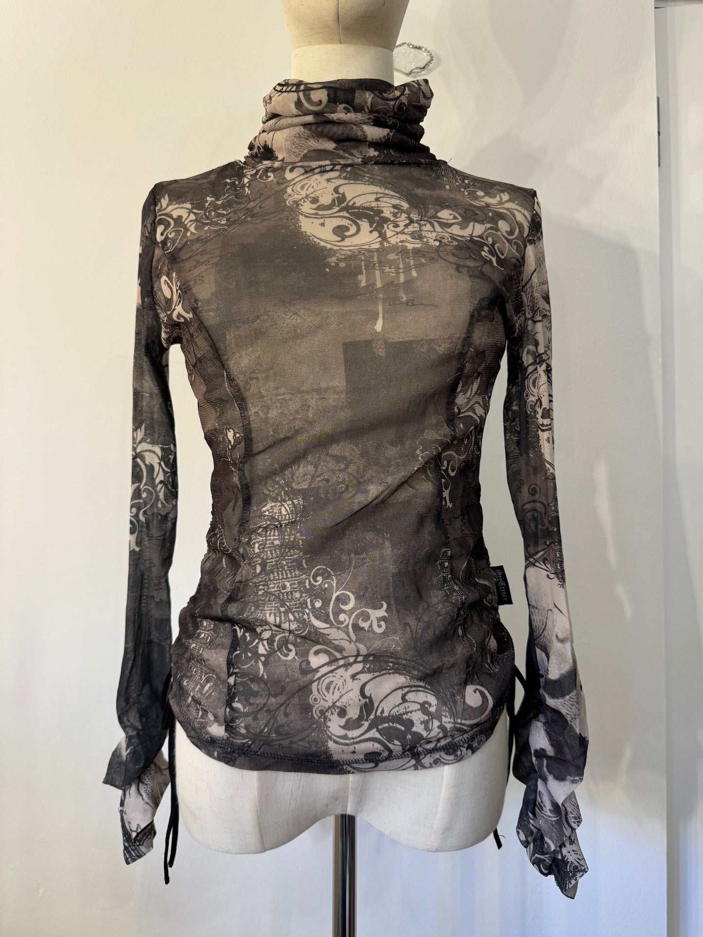 Qutie Frash Dragon Print Mesh High-Neck Top