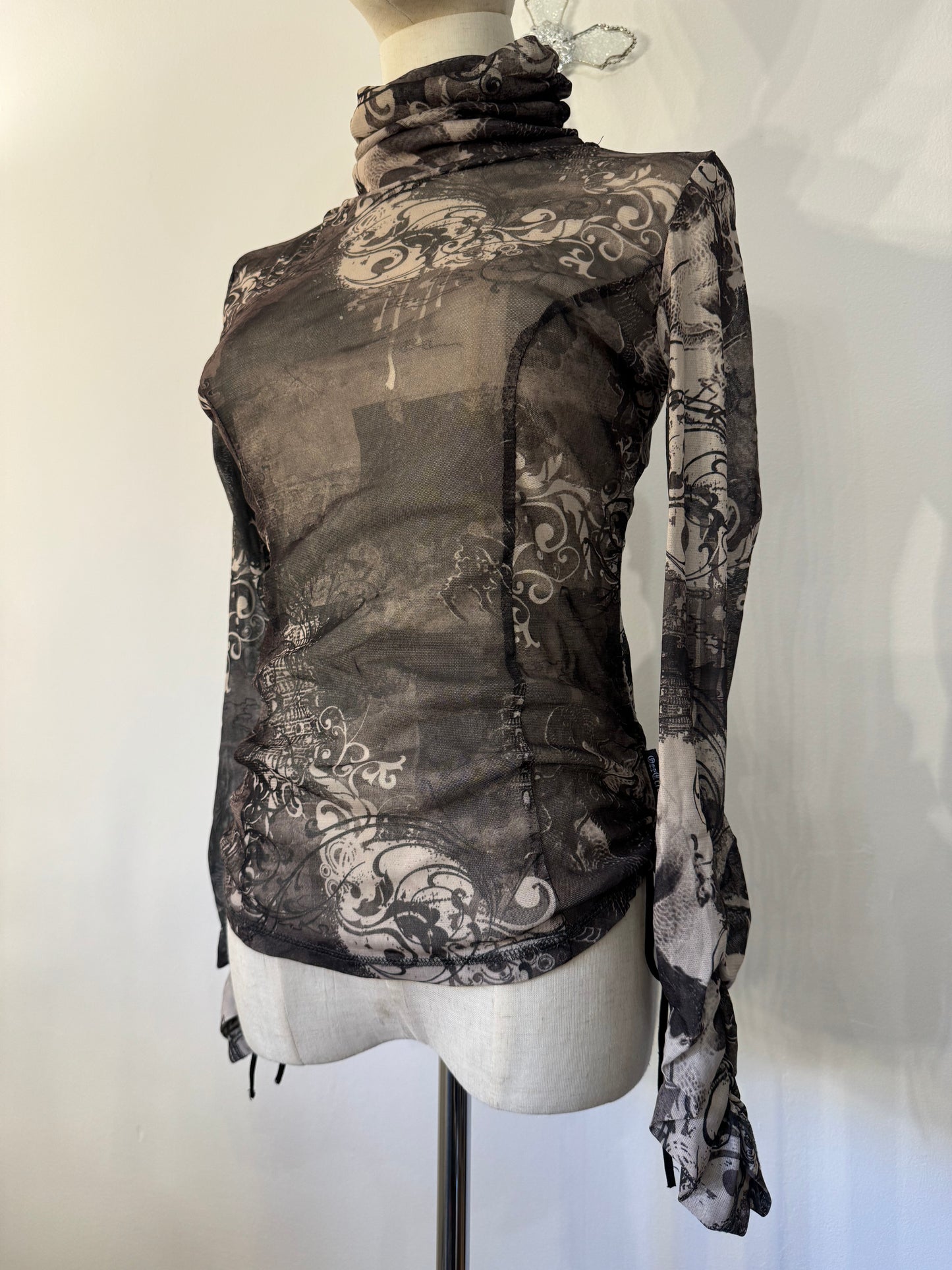 Qutie Frash Dragon Print Mesh High-Neck Top