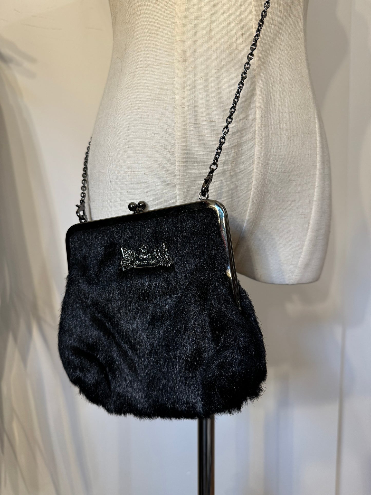 Black Peace Now Crossbody Chained Bag
