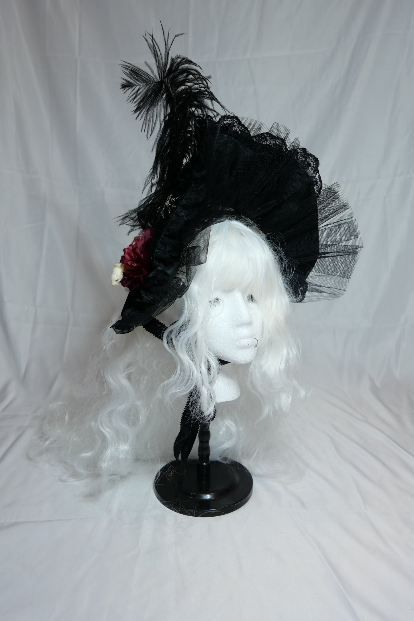 Kikirara Shoten Lace Feather Bonnet