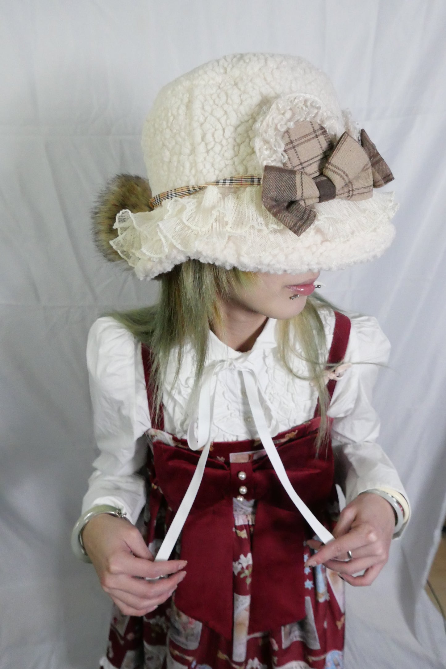 Axes Femme Fleece Bucket Hat