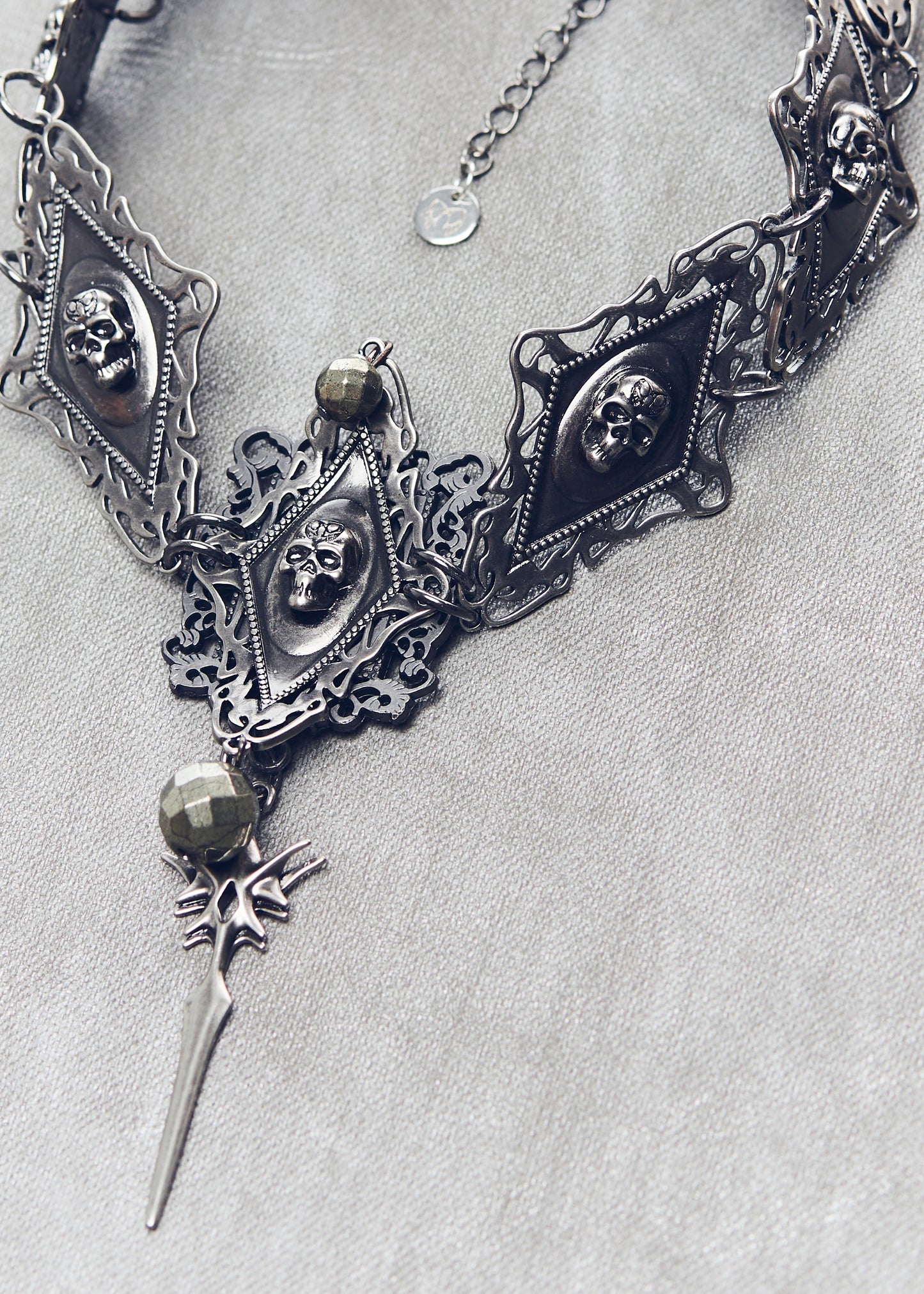 IIIMIII BlackPainting III Necklace #6