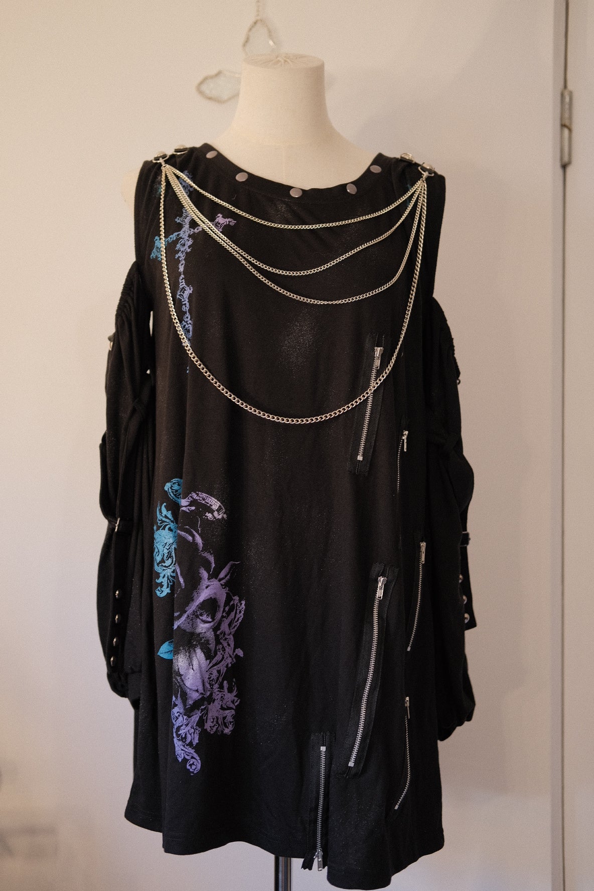 Sexpot Revenge Oversize Top with Chains