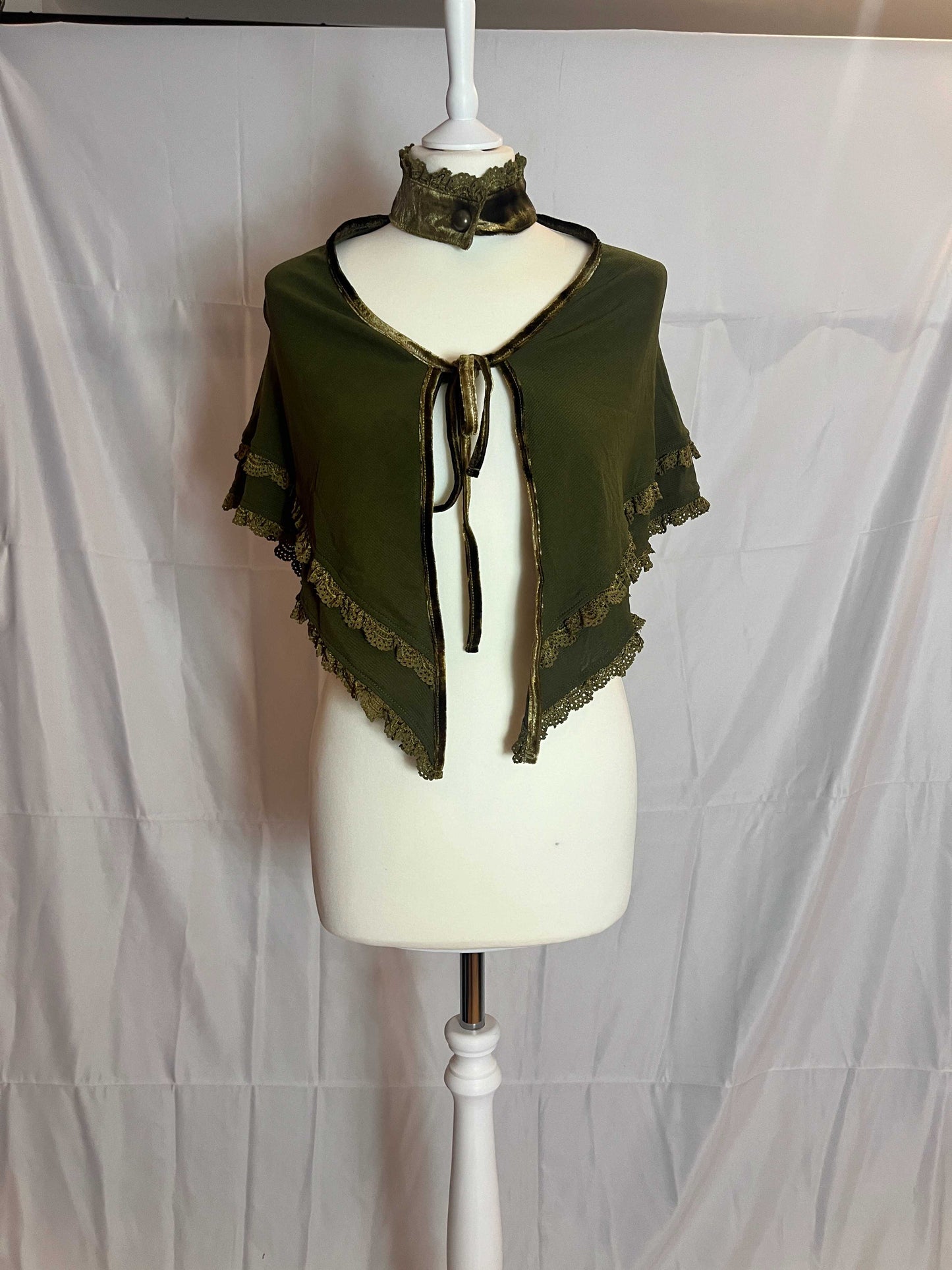 OZZ ON French Style Shawl