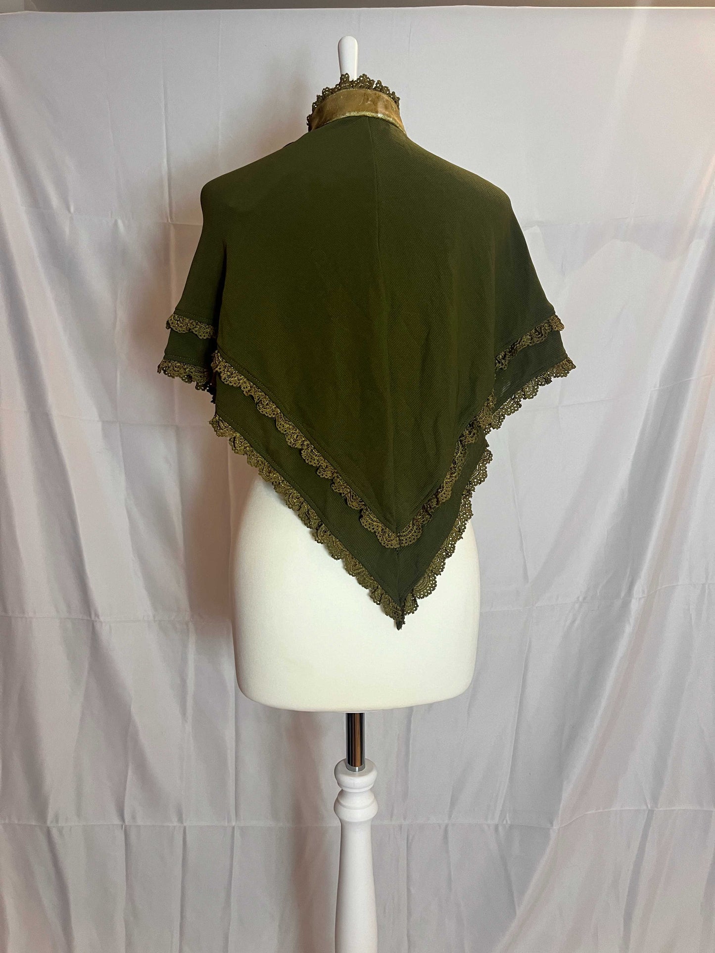 OZZ ON French Style Shawl