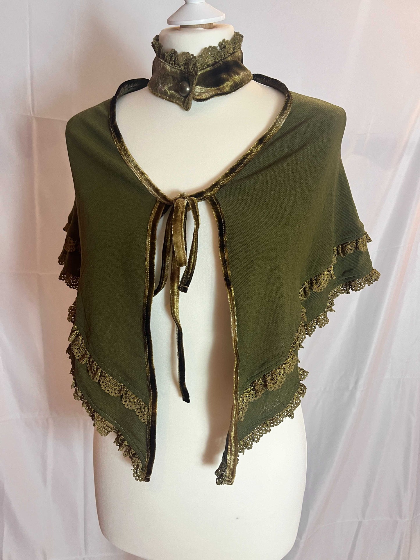 OZZ ON French Style Shawl