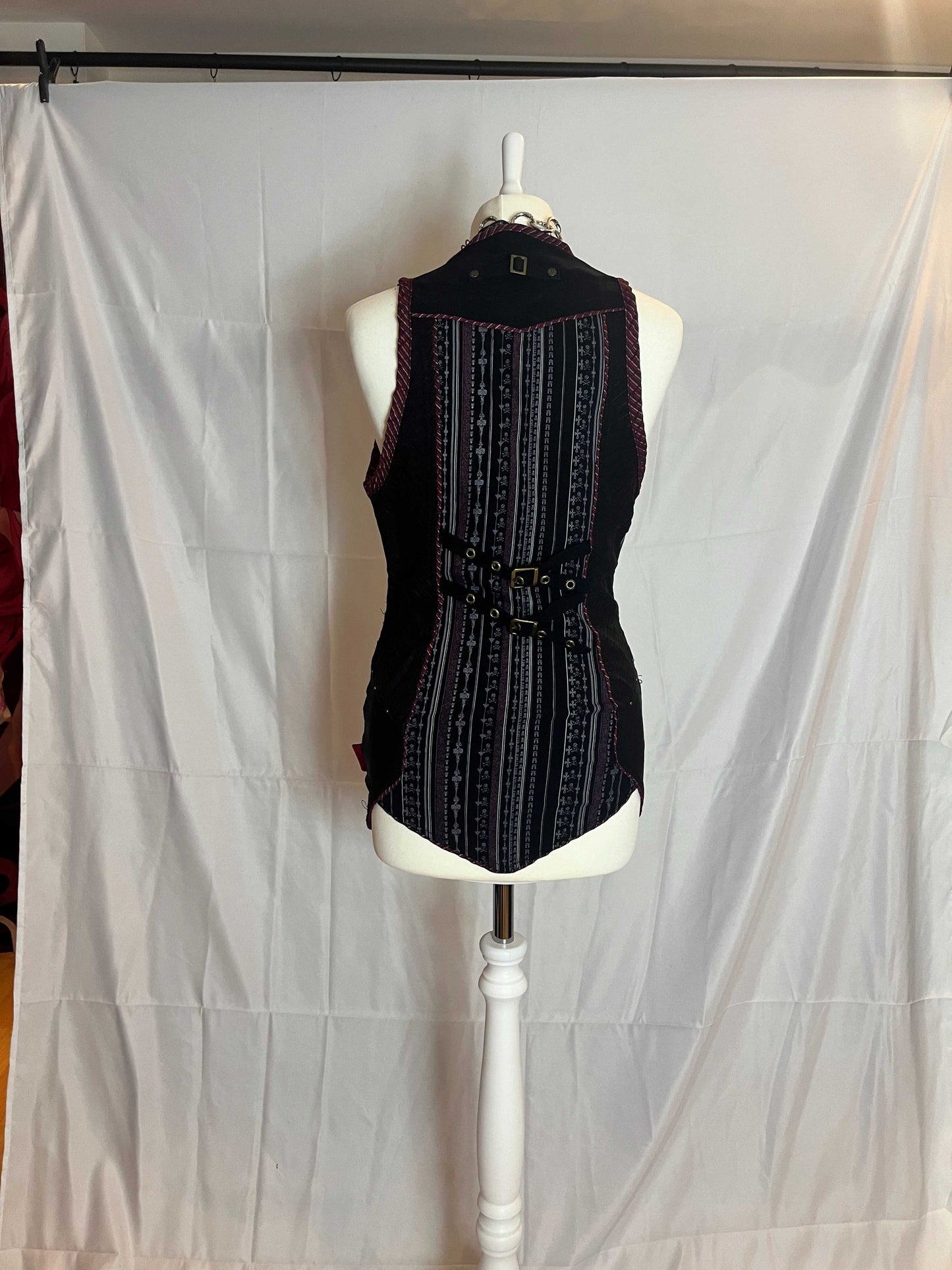 OZZ Croce Skull Print Vest