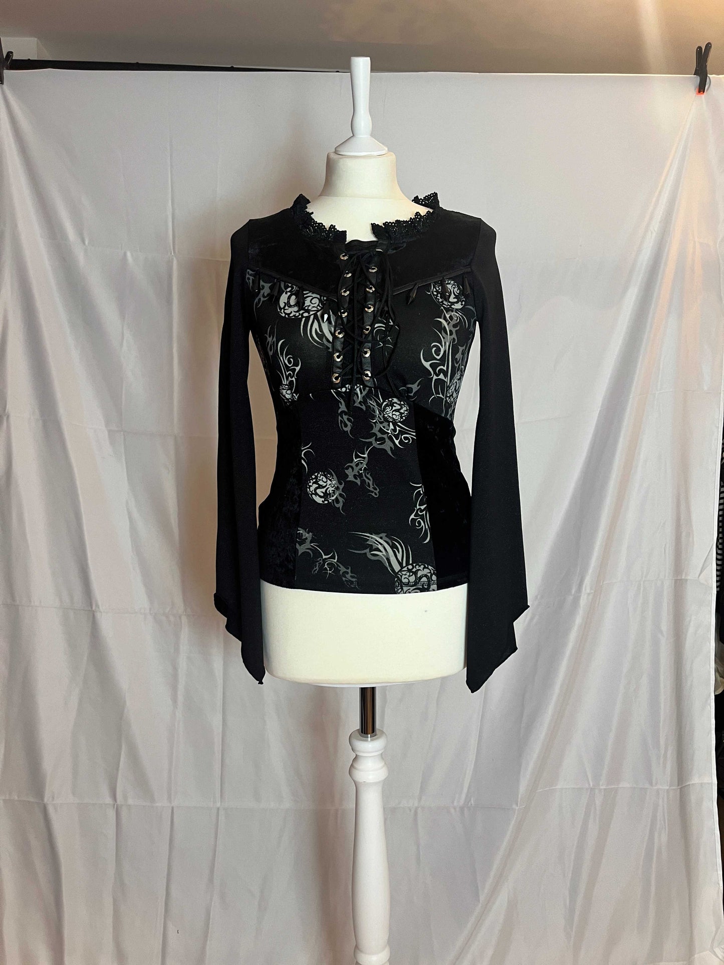 OZZ ON Lace Up Shirt