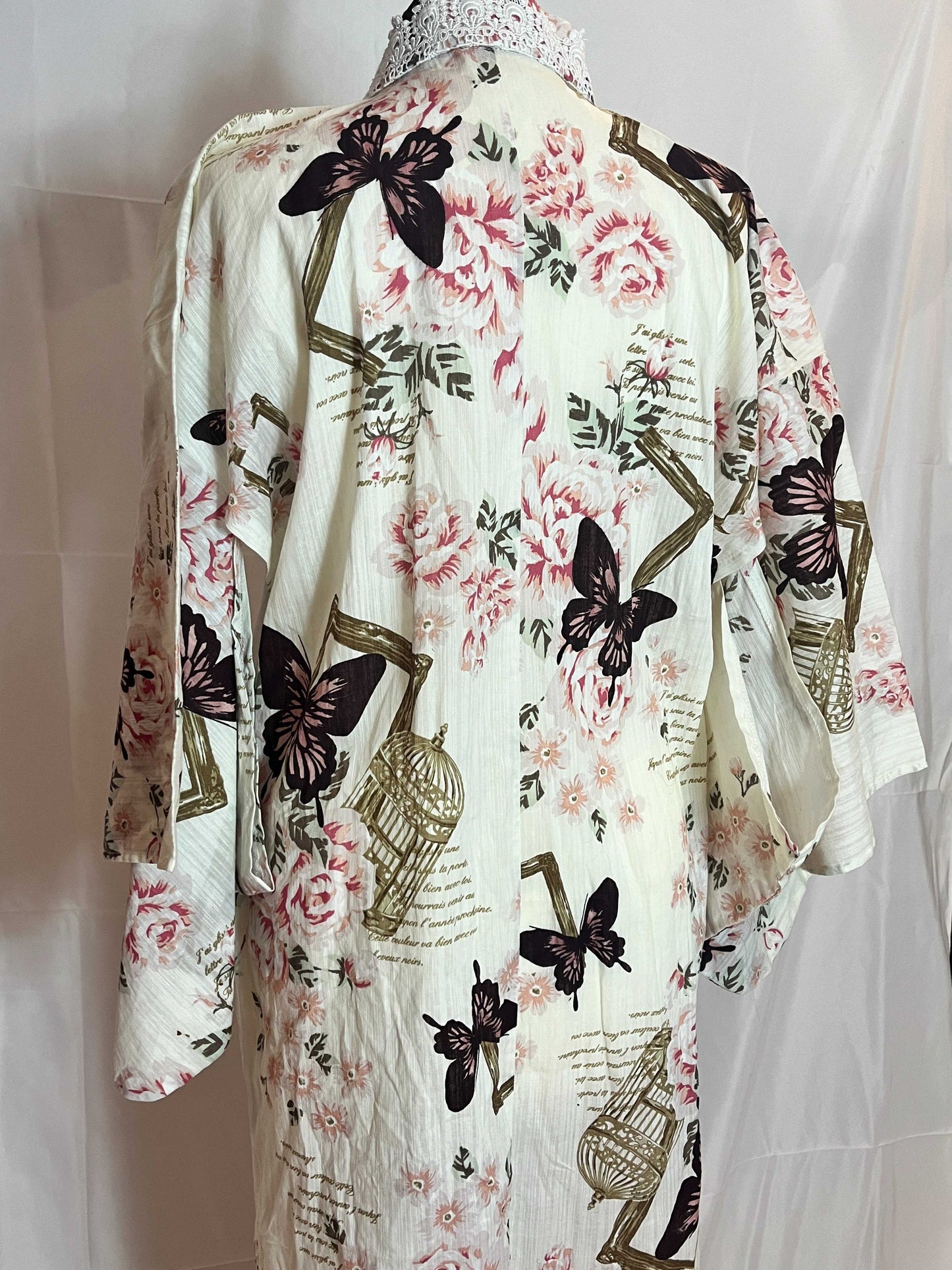 Axes Femme Butterfly Print Kimono