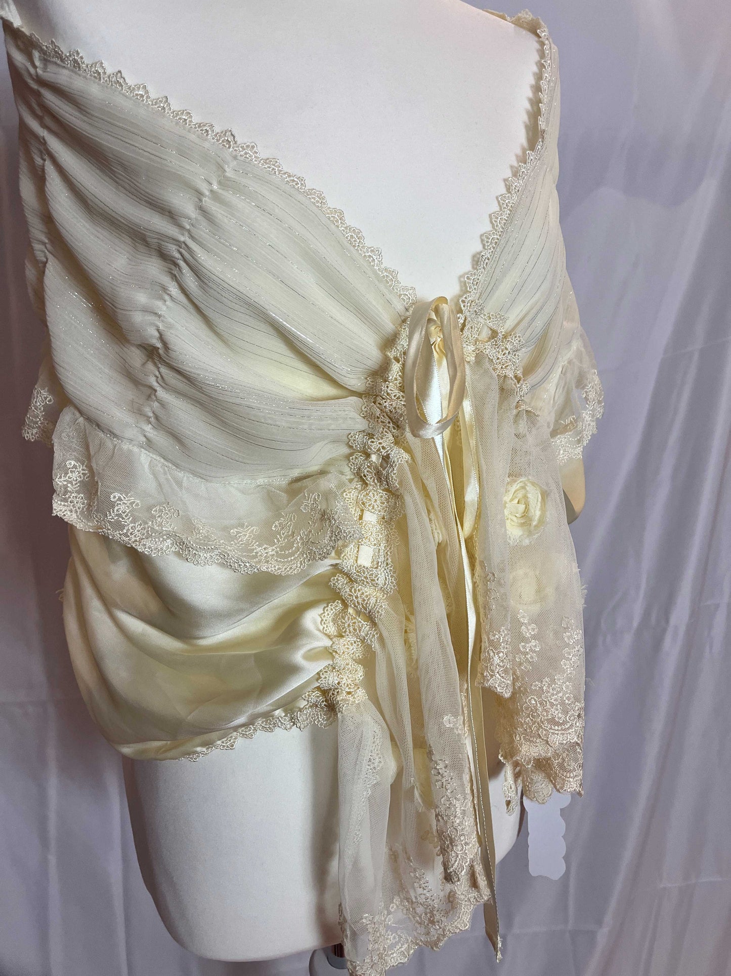 Axes Femme Lace Shawl