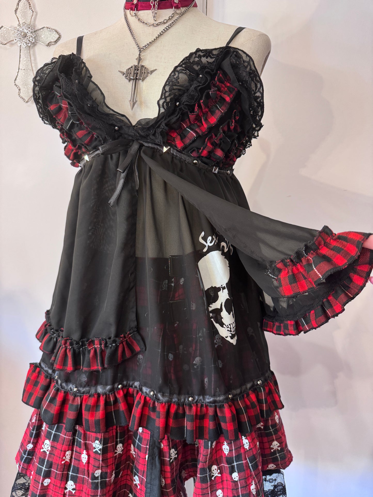Sexpot Revenge 2-Layers Ruffle Plaid Tank Top