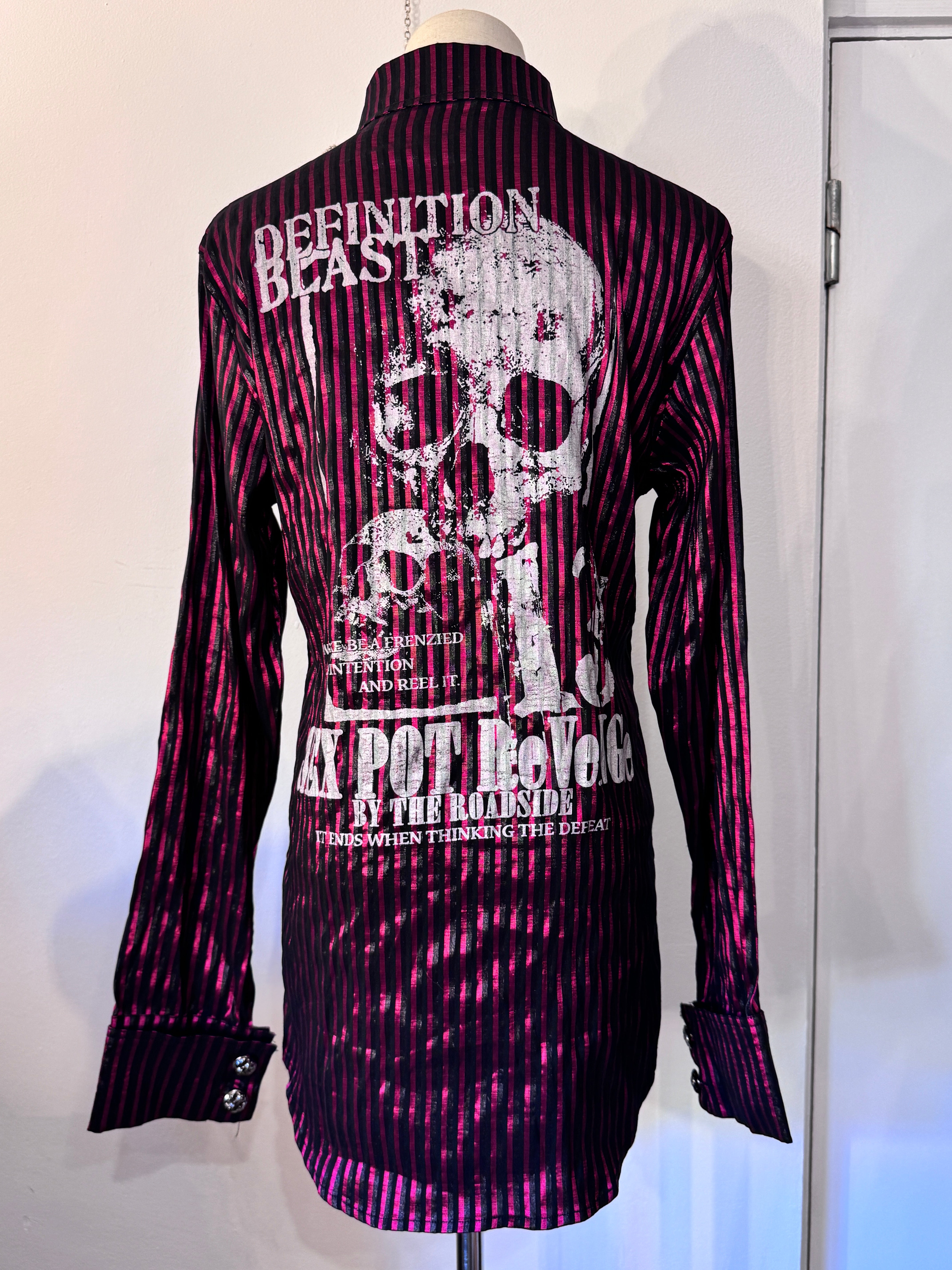 Sexpot Revenge Skull Print Stripe Button-Up – cucurucu