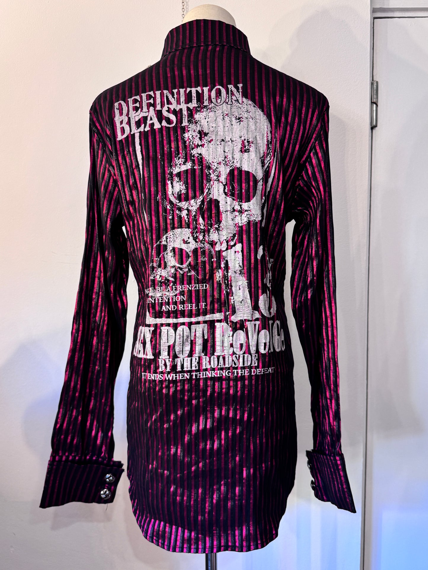 Sexpot Revenge Skull Print Stripe Button-Up