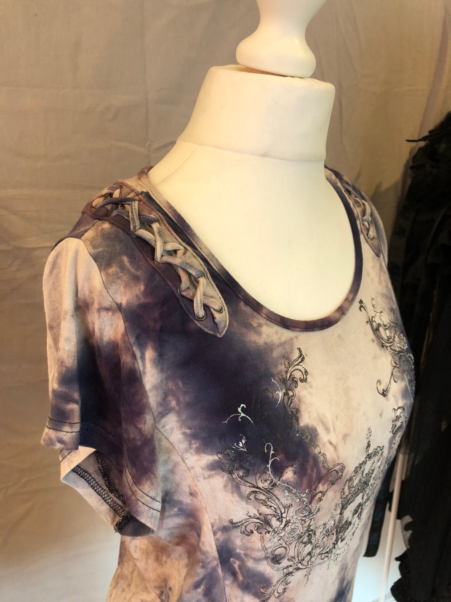 OZZ ON Tie-Dye Short-Sleeves Top