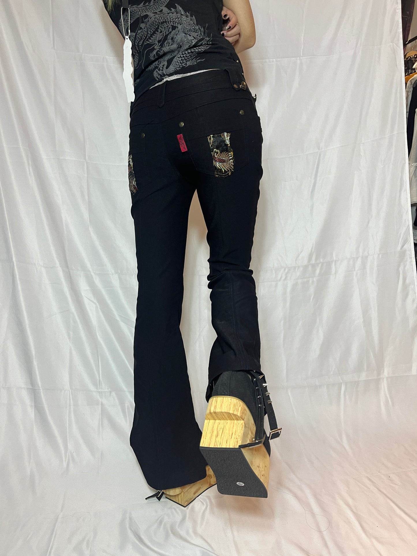 OZZ ON Embroidery Pockets Black Pants