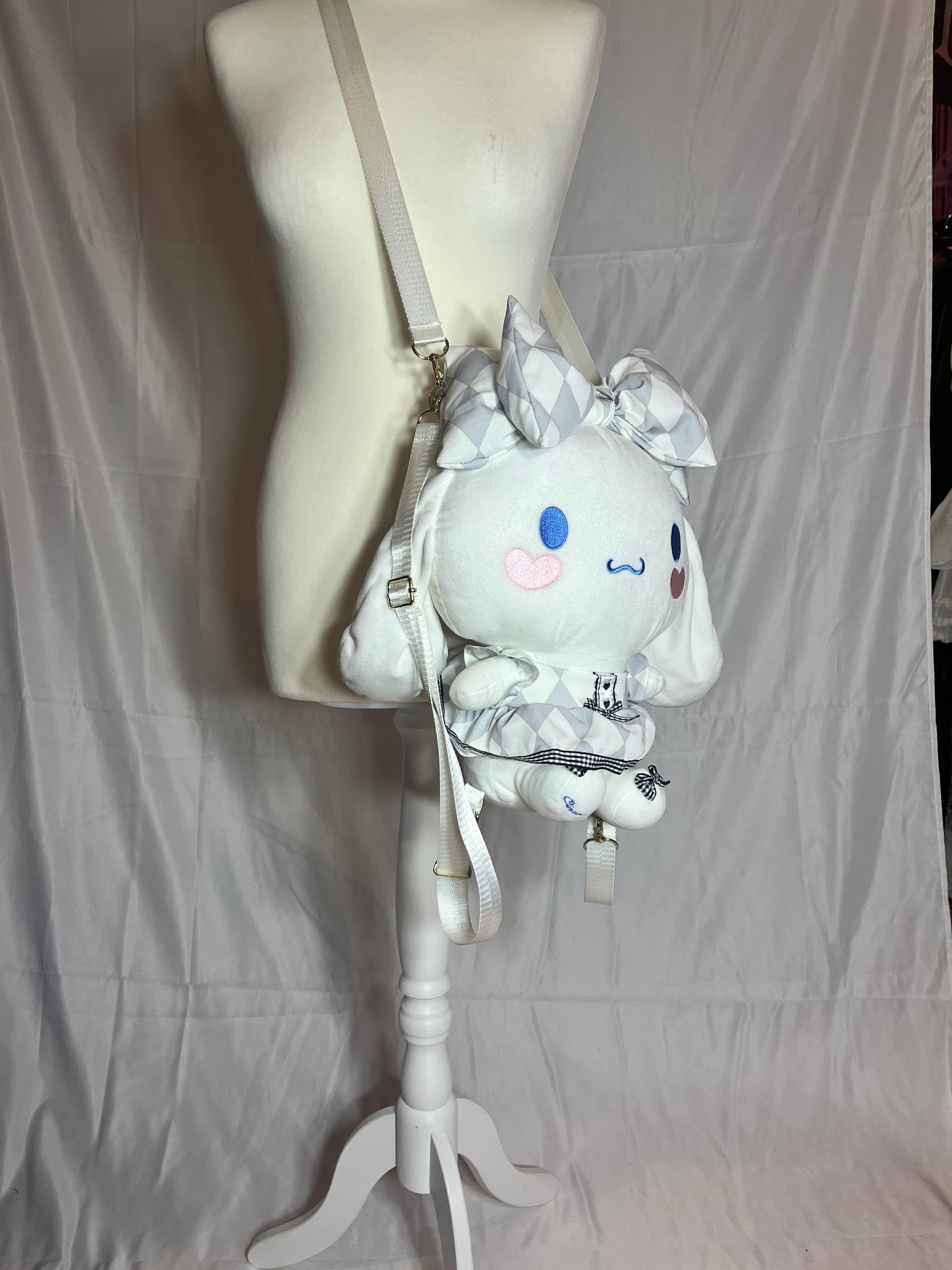 Sanrio Cinnamoroll Crossbody Plushie Bag