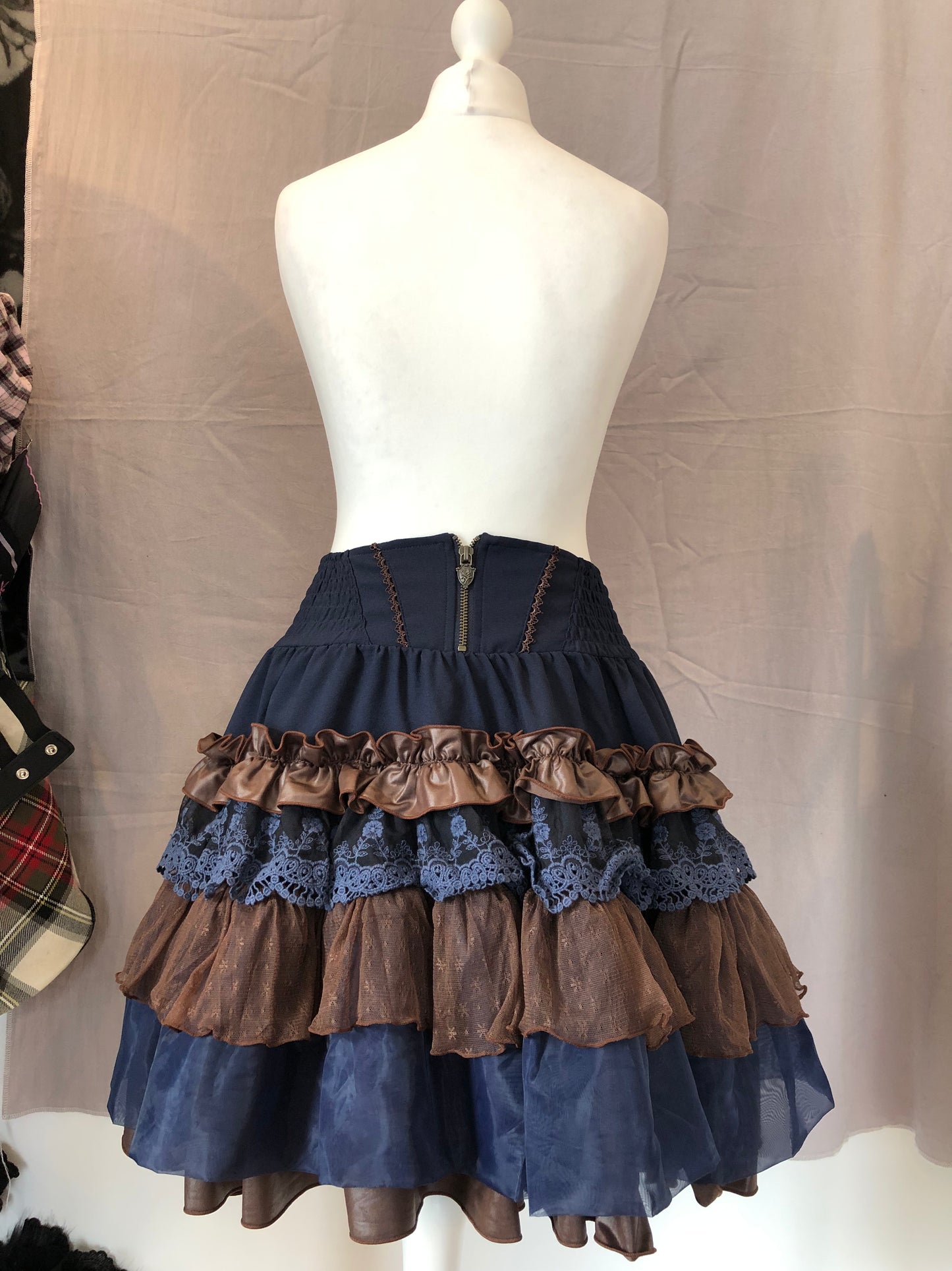 OZZ ON Steampunk Lace-Up Ruffle Skirt