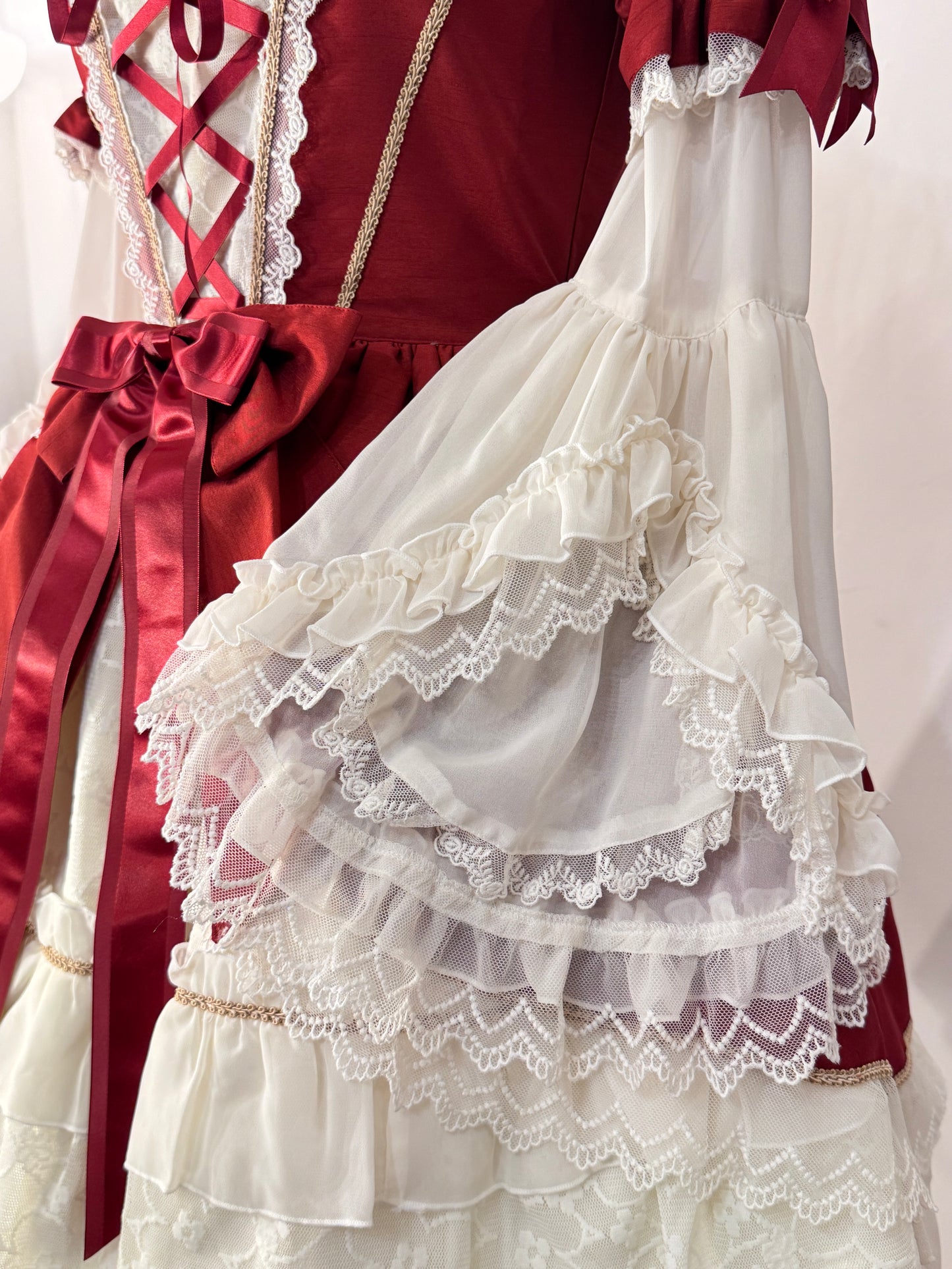 Baby the Stars Shine Bright Hime-Sleeves Red OP