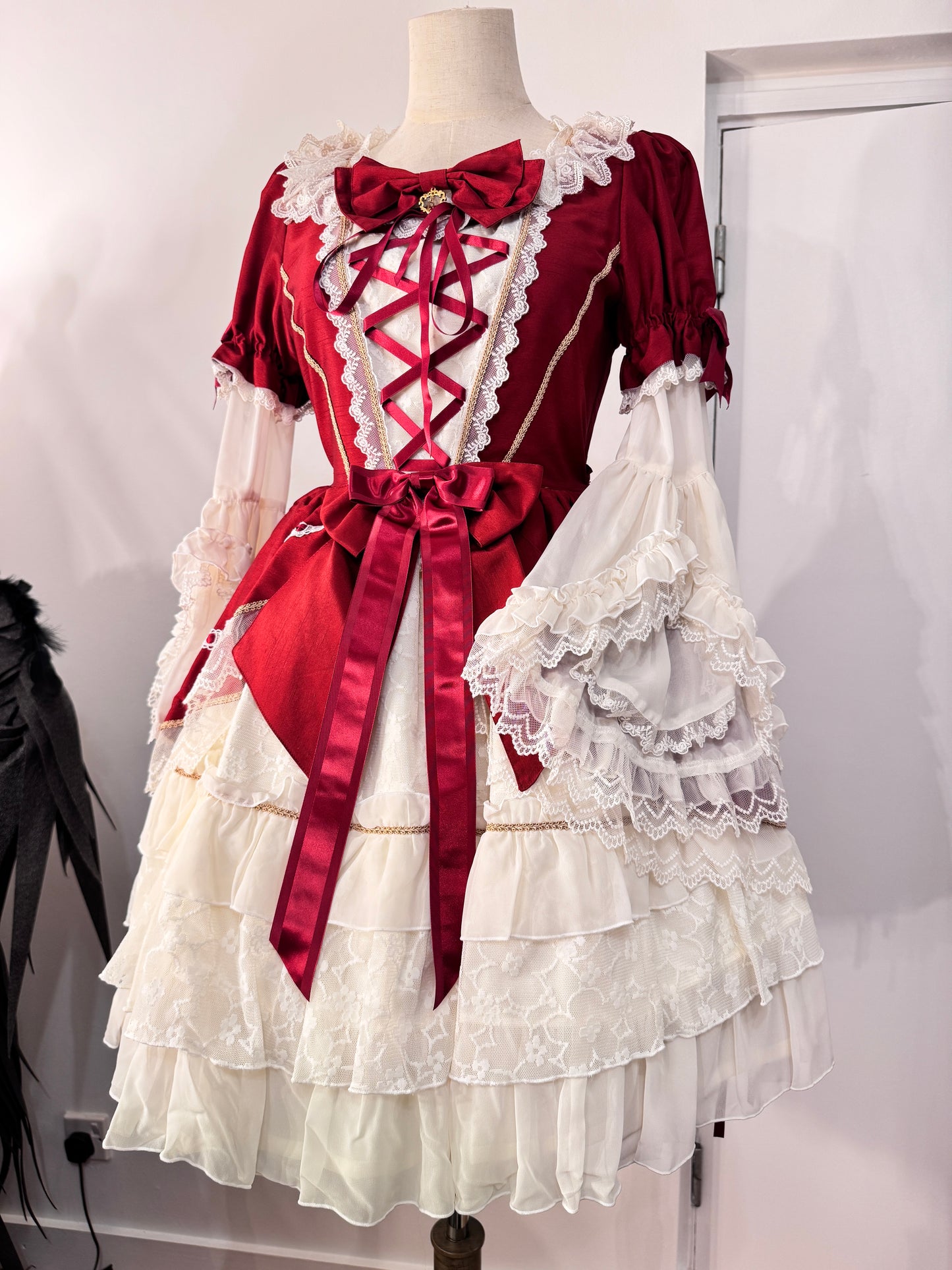 Baby the Stars Shine Bright Hime-Sleeves Red OP