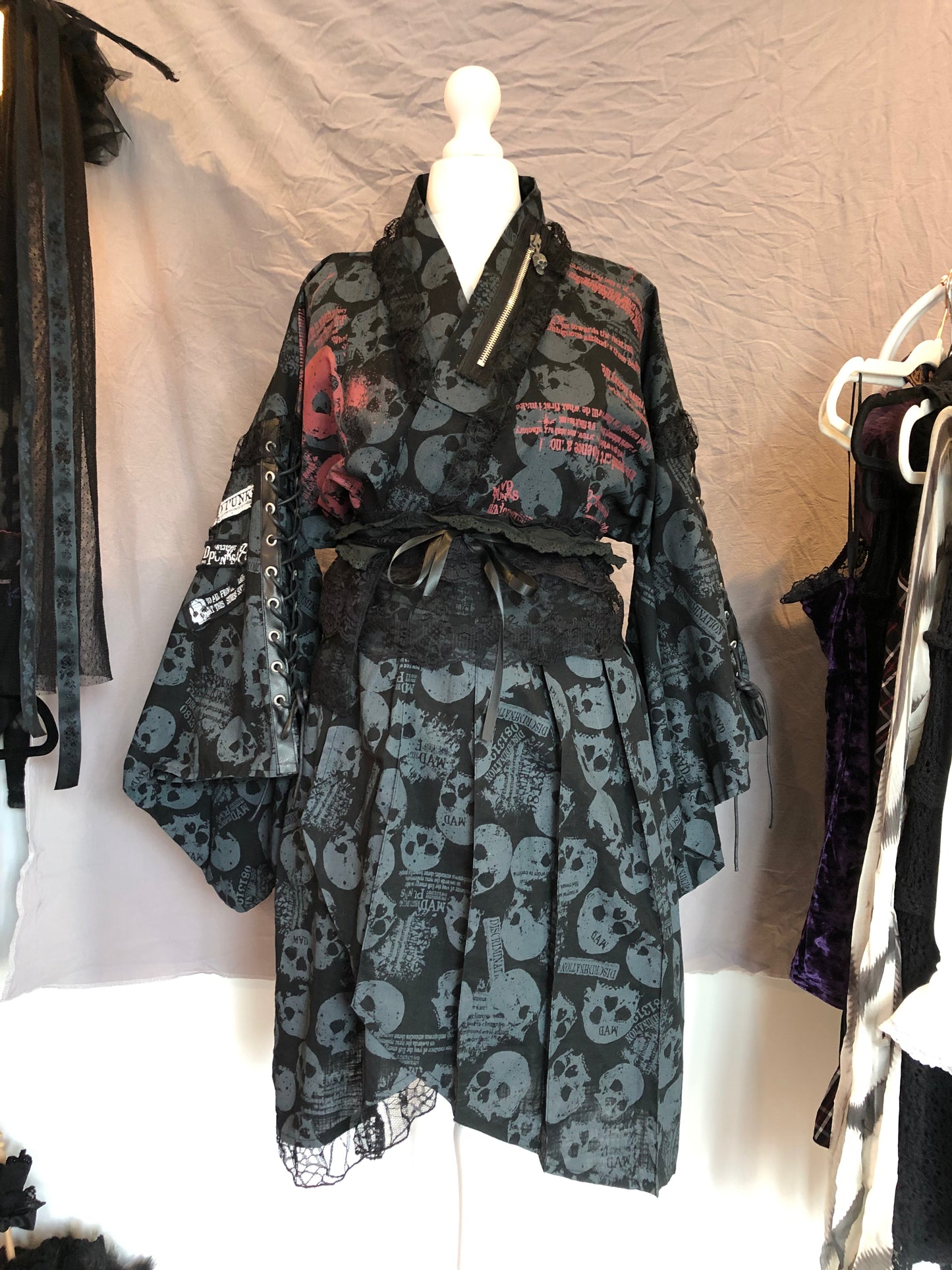 Mad Punks Skull Print Yukata