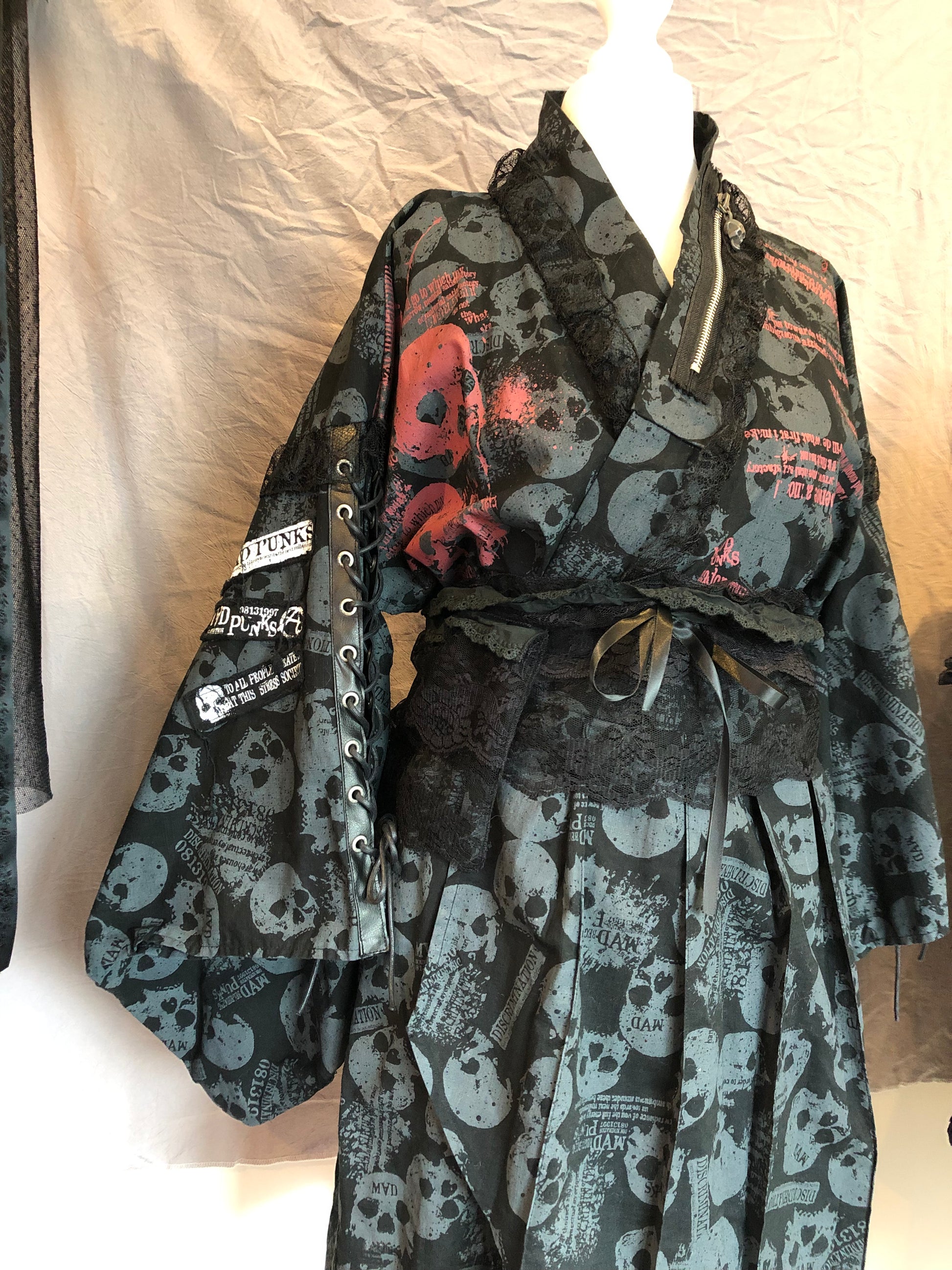 Mad Punks Skull Print Yukata – cucurucu