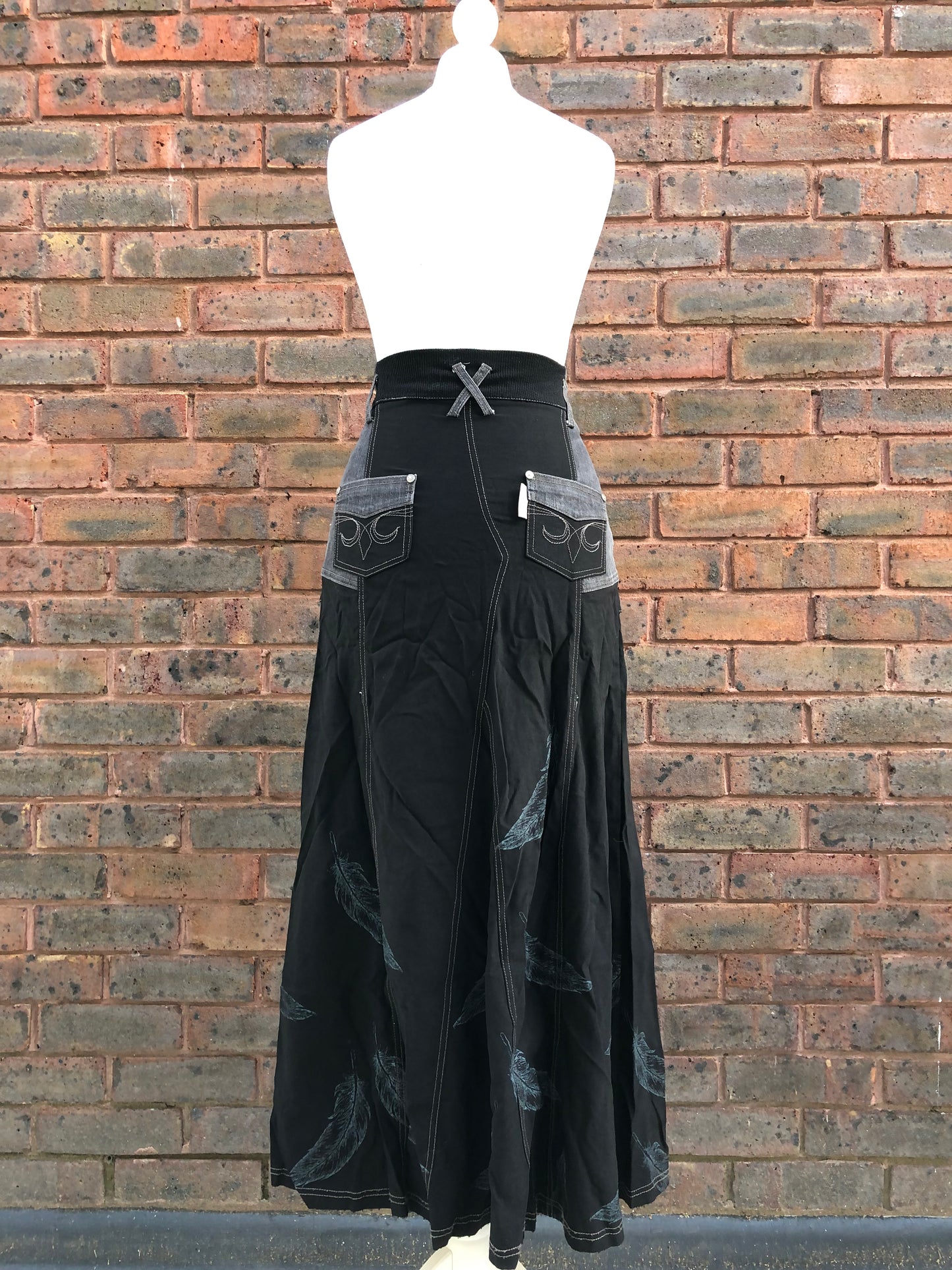 OZZ ON Feather Print Denim Maxi Skirt