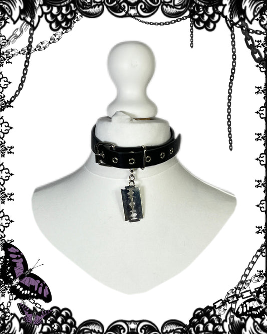 Blade Pendant Choker