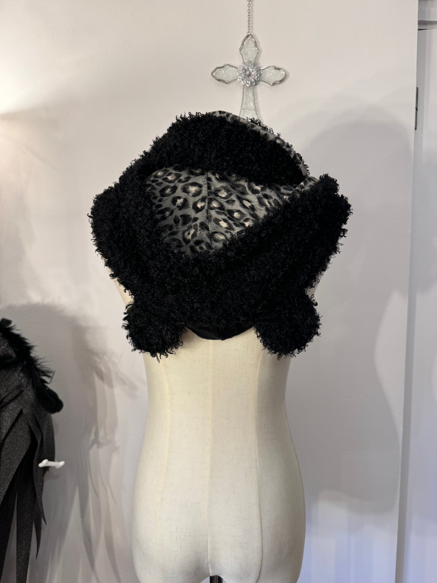 Algonquins Bear Hooded Scarf