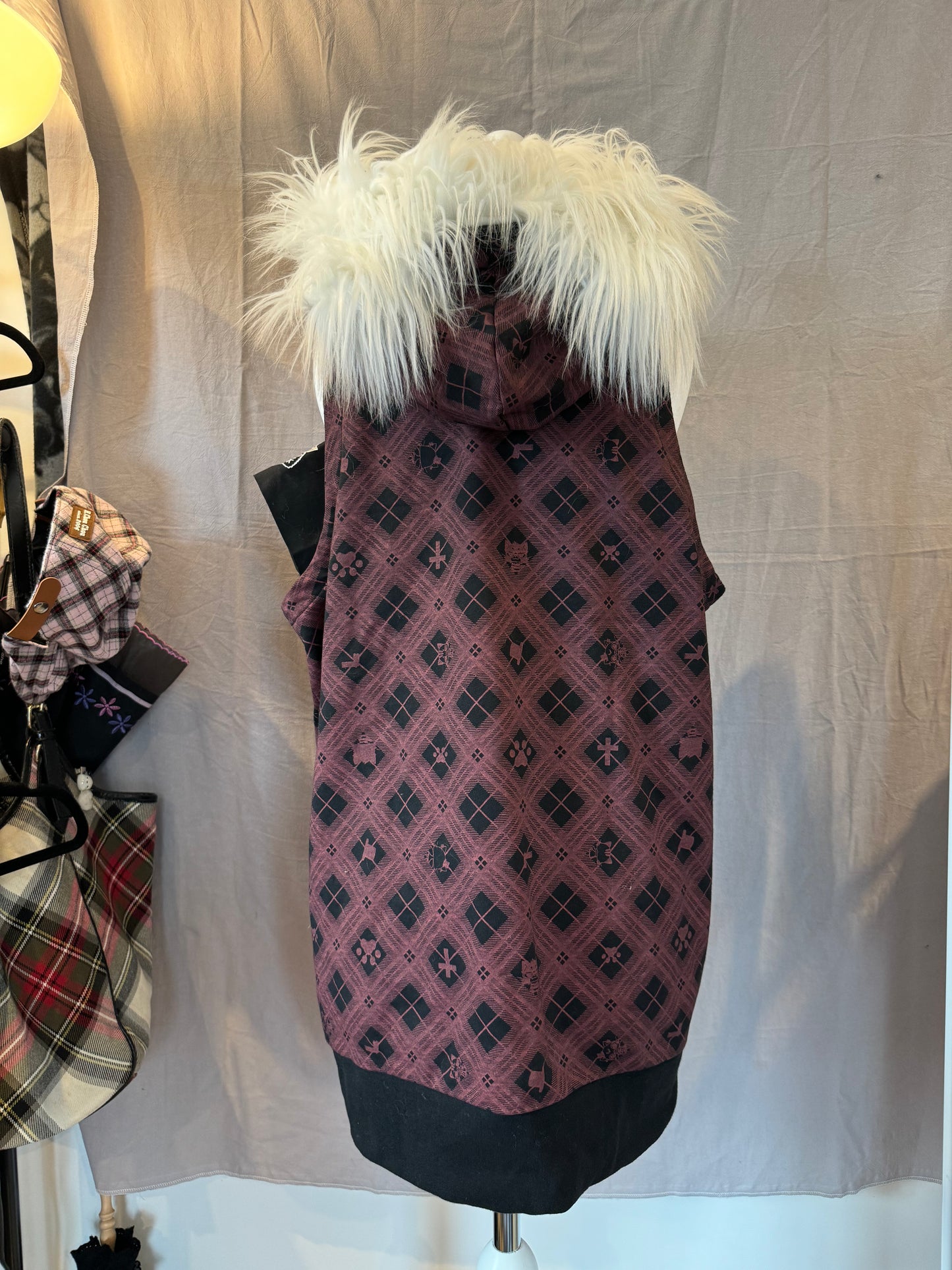 Putumayo Sleeveless Zip-Up Fur Hoodie