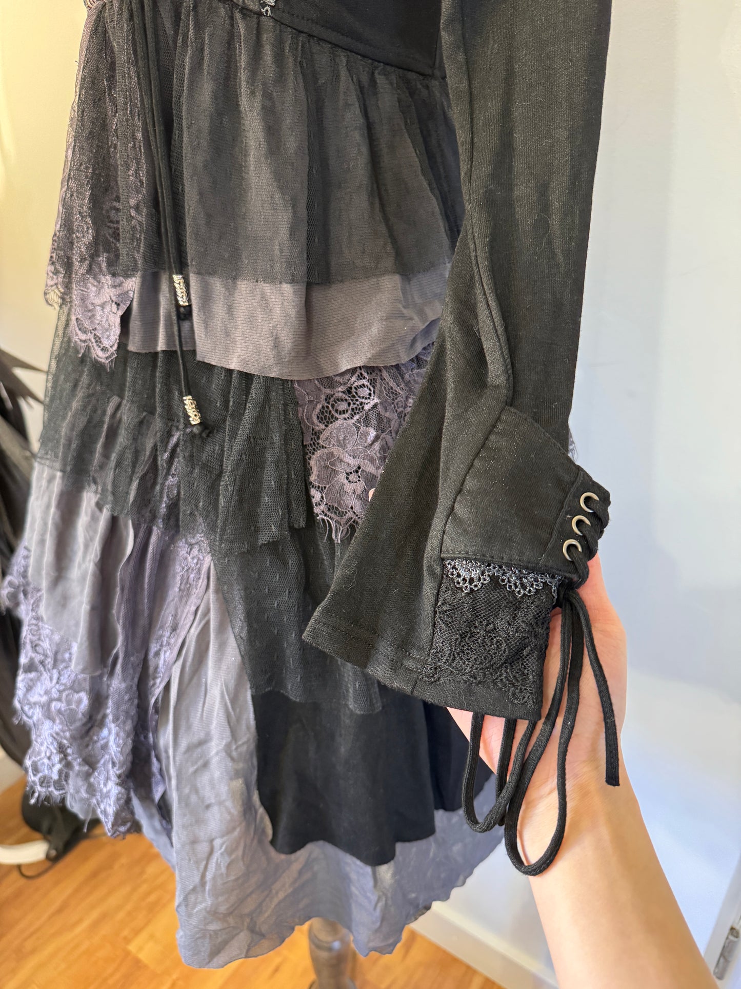 OZZ ON Multi-Layers Lace and Ruffle Dress