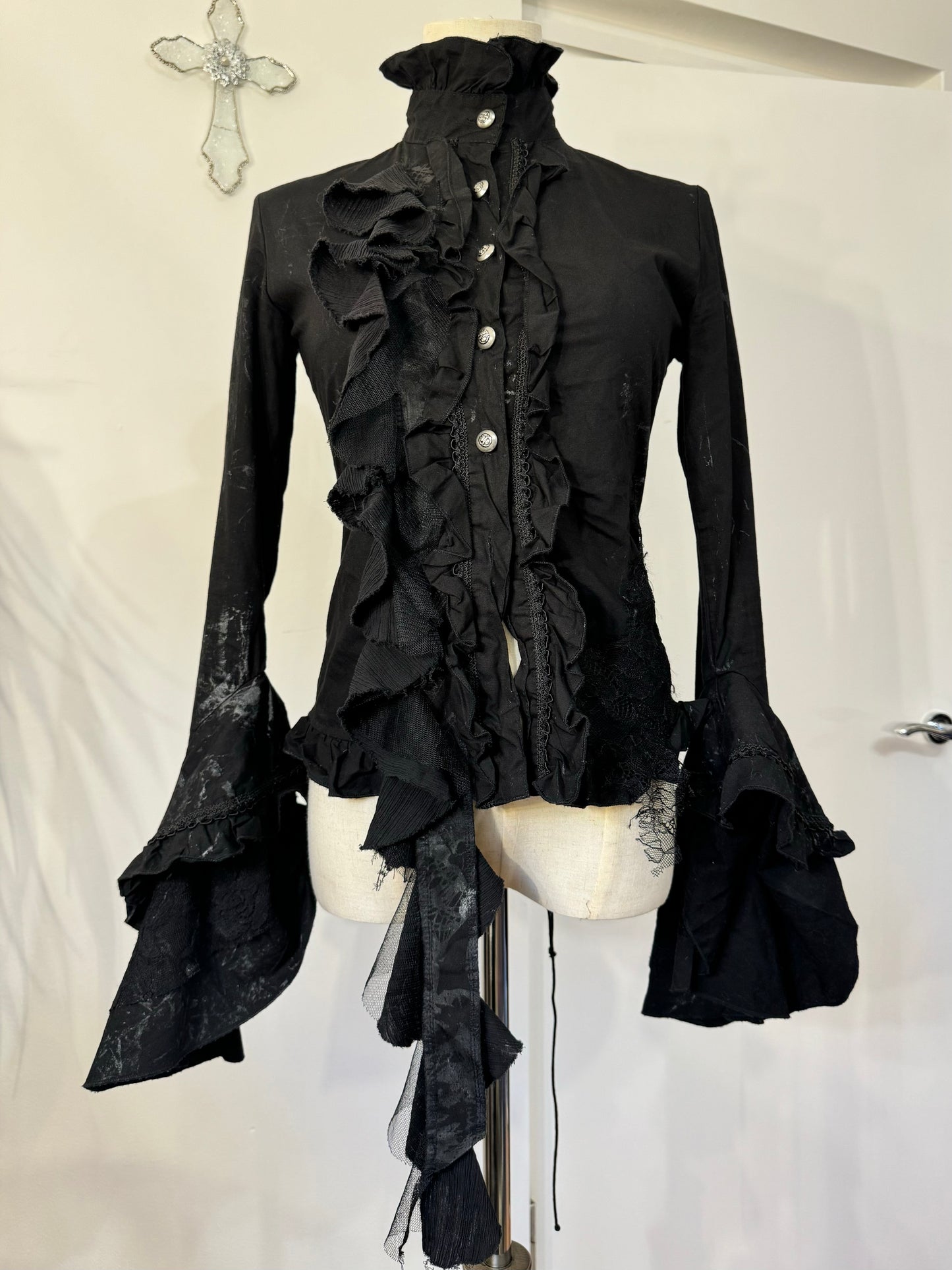 Dark Red Rum Hime-Sleeves Ruffle Button-Up