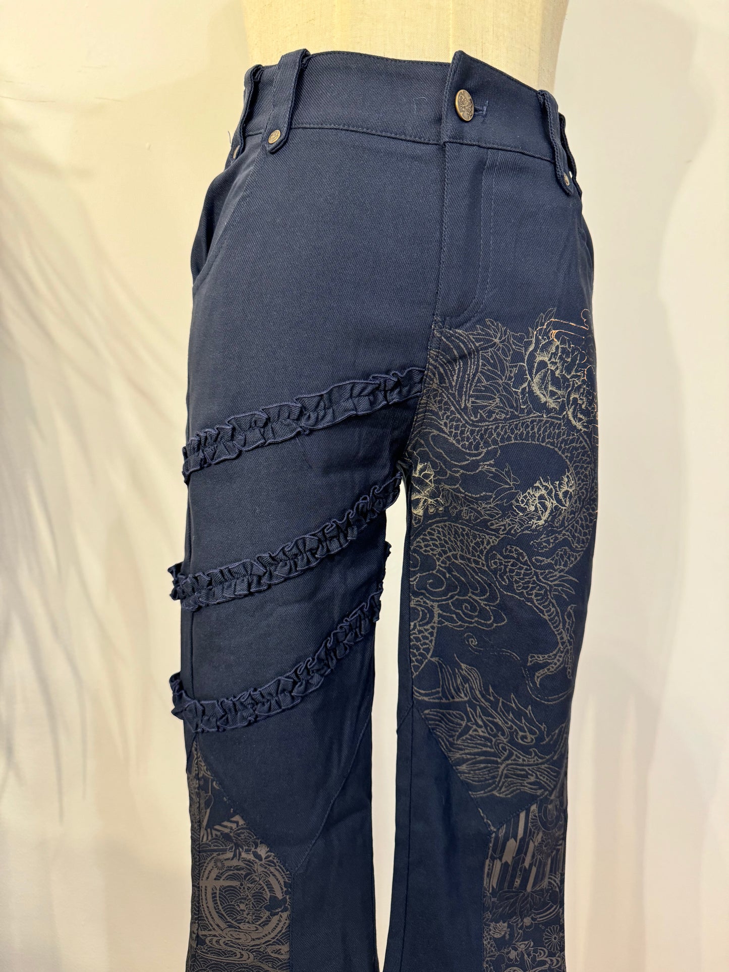 OZZ ON Dragon Print Jeans